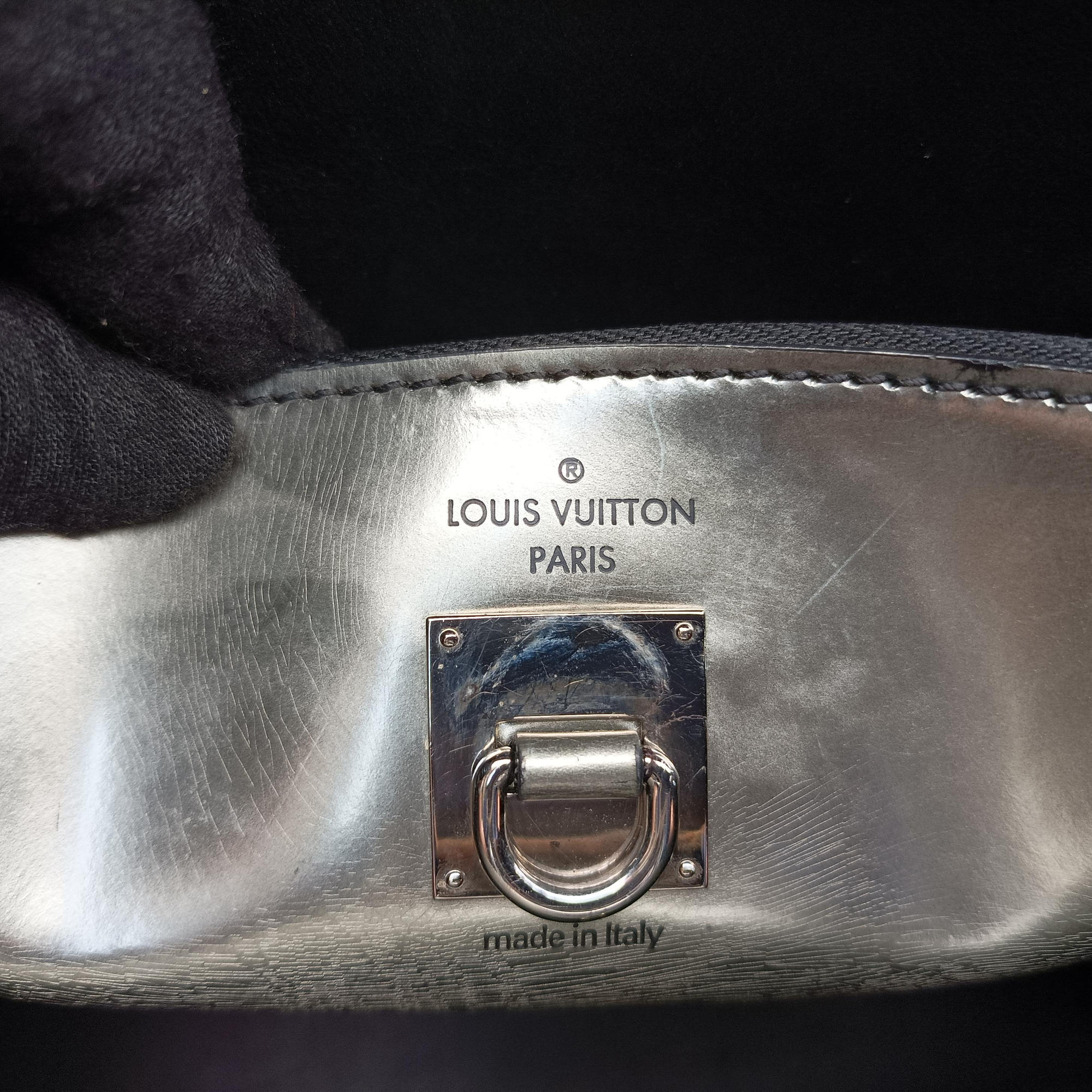 Pre-owned Louis Vuitton City Steamer MM Silver Smooth Calfskin Leather  handbag | stylenewstar