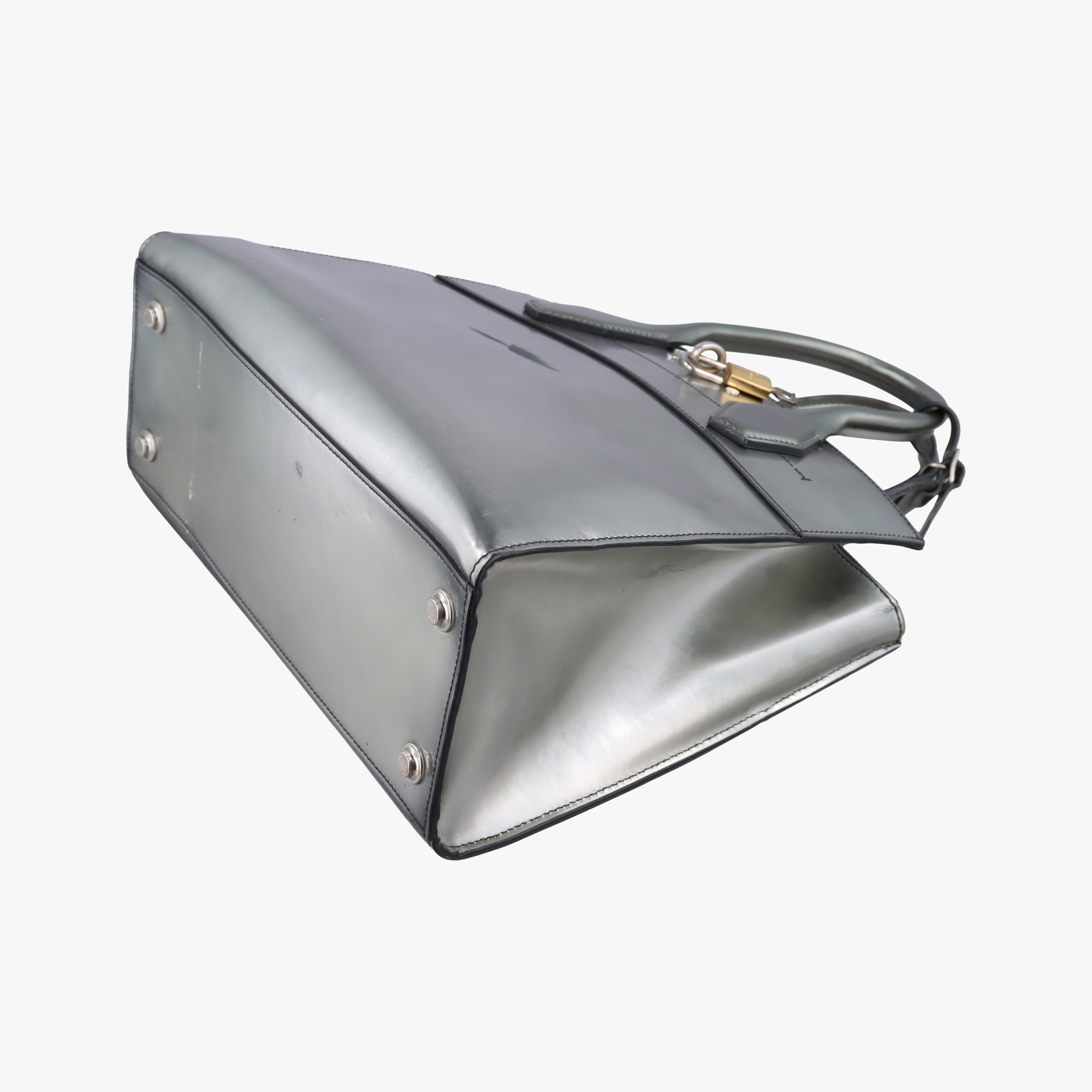 Pre-owned Louis Vuitton City Steamer MM Silver Smooth Calfskin Leather  handbag | stylenewstar