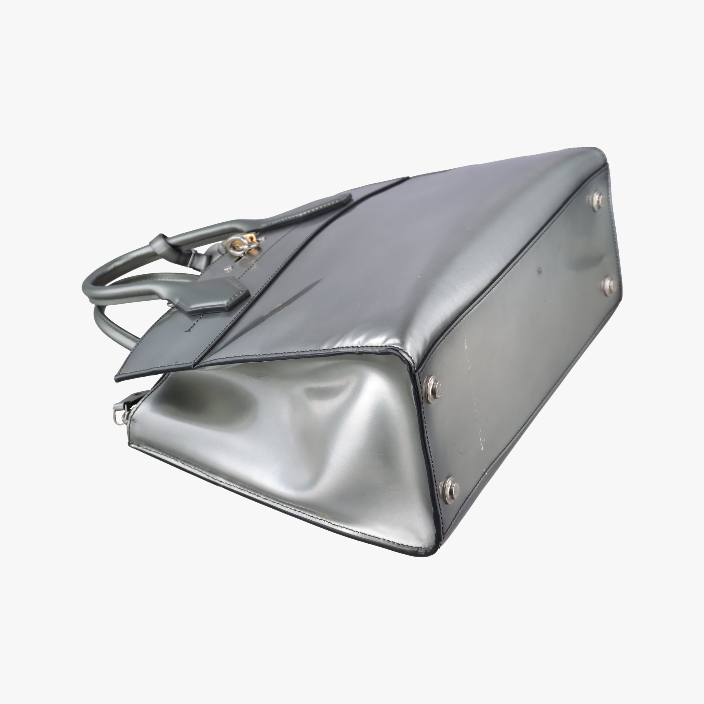 Pre-owned Louis Vuitton City Steamer MM Silver Smooth Calfskin Leather  handbag | stylenewstar
