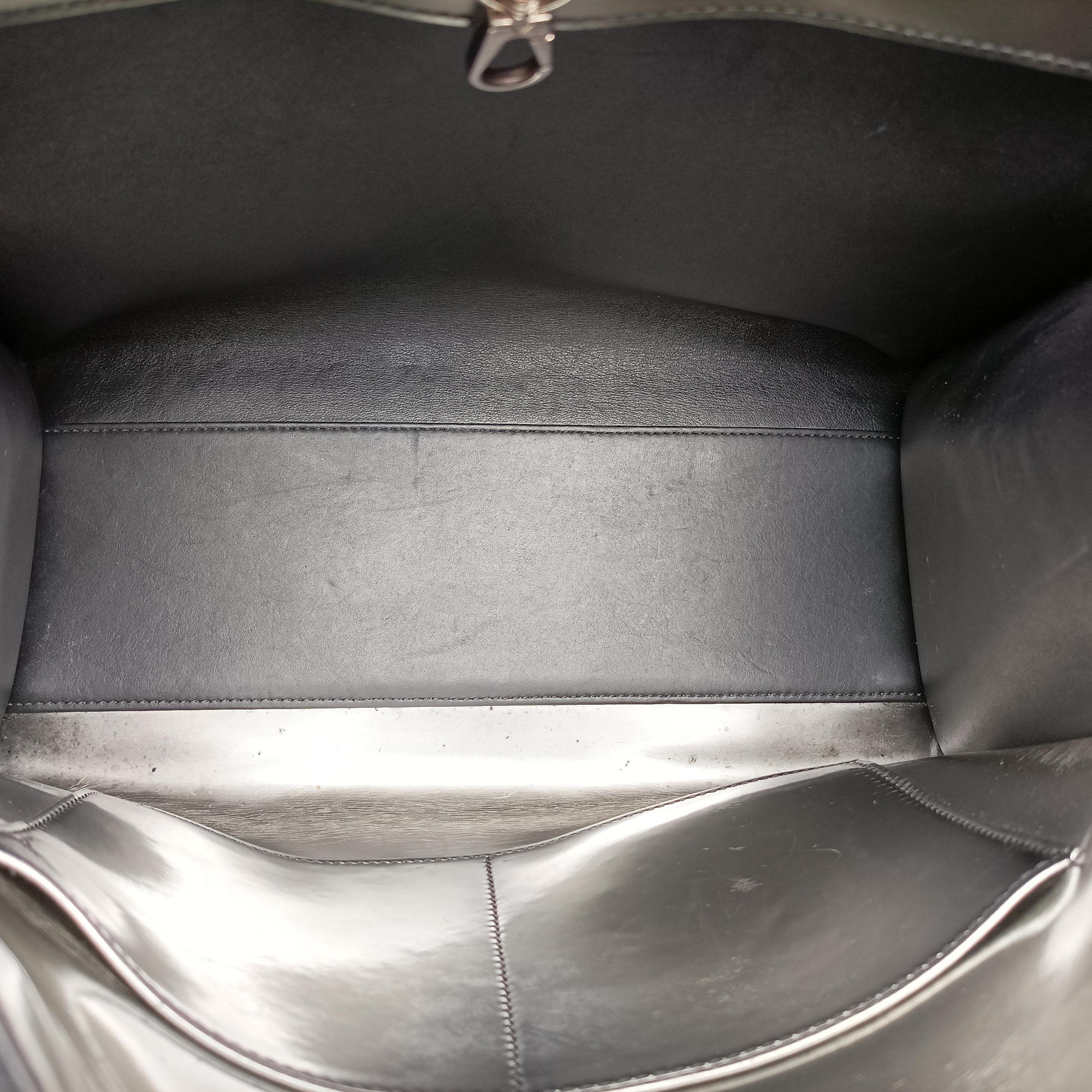 Pre-owned Louis Vuitton City Steamer MM Silver Smooth Calfskin Leather  handbag | stylenewstar