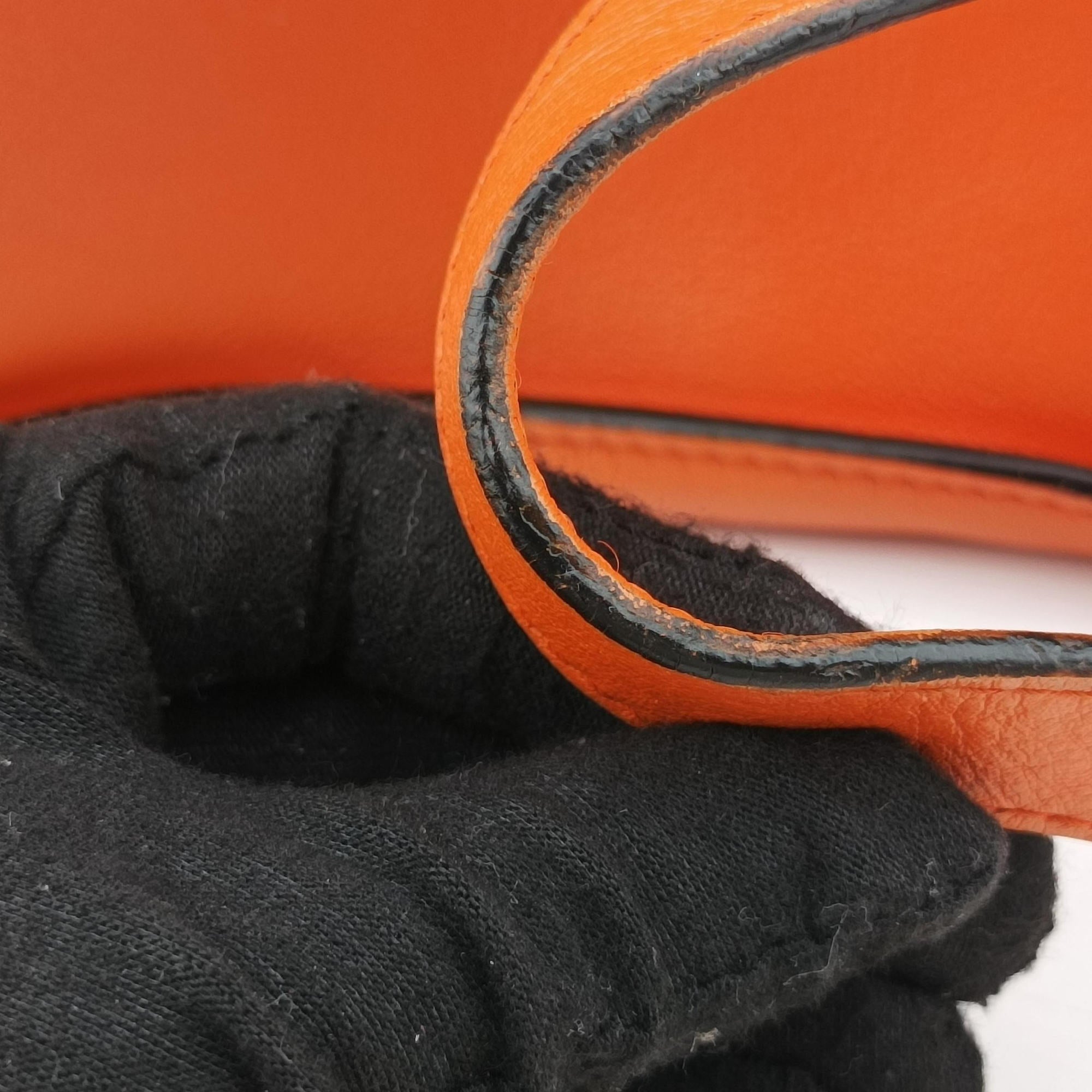 Pre-owned Loewe hammock Orange leather  shoulderbag | stylenewstar