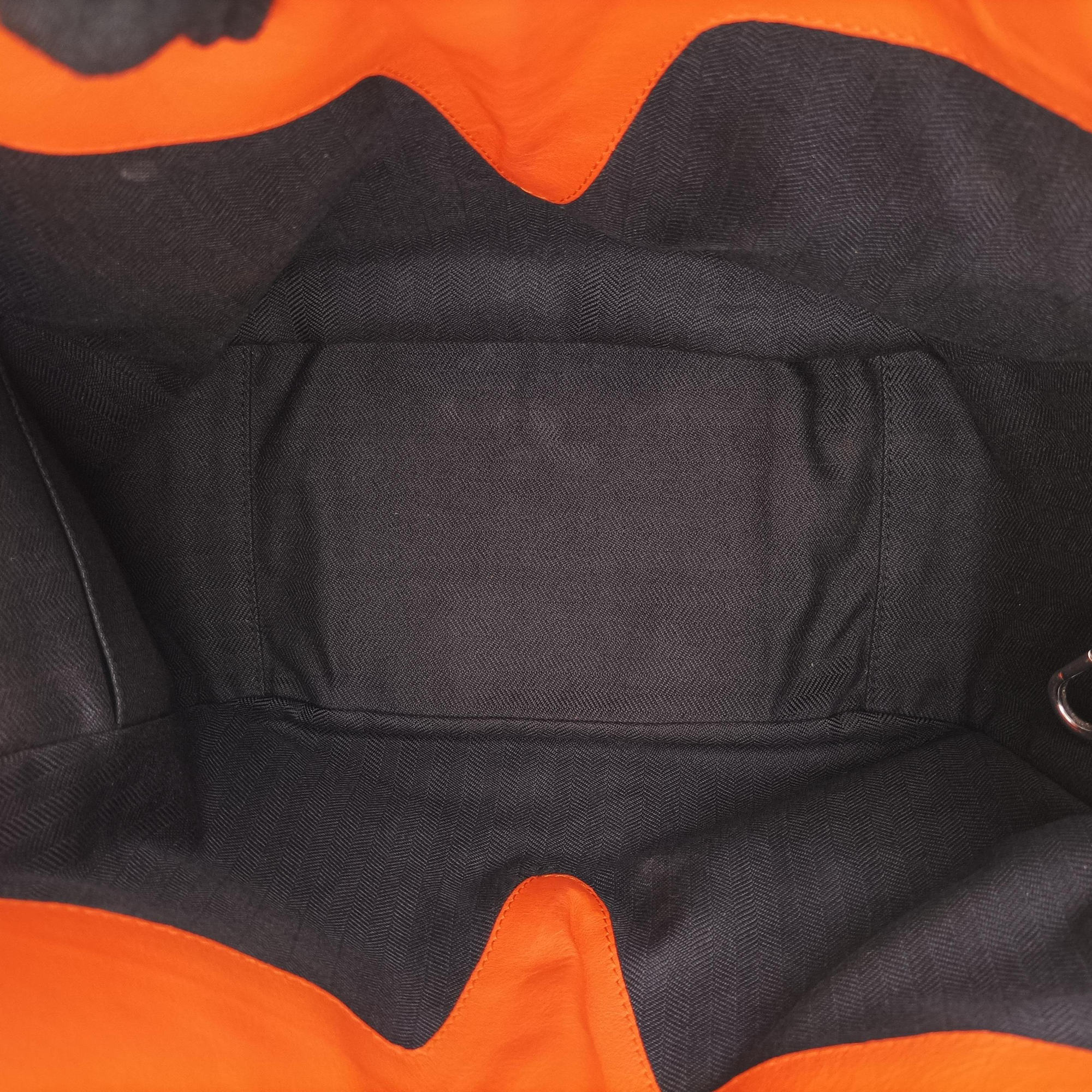 Pre-owned Loewe hammock Orange leather  shoulderbag | stylenewstar