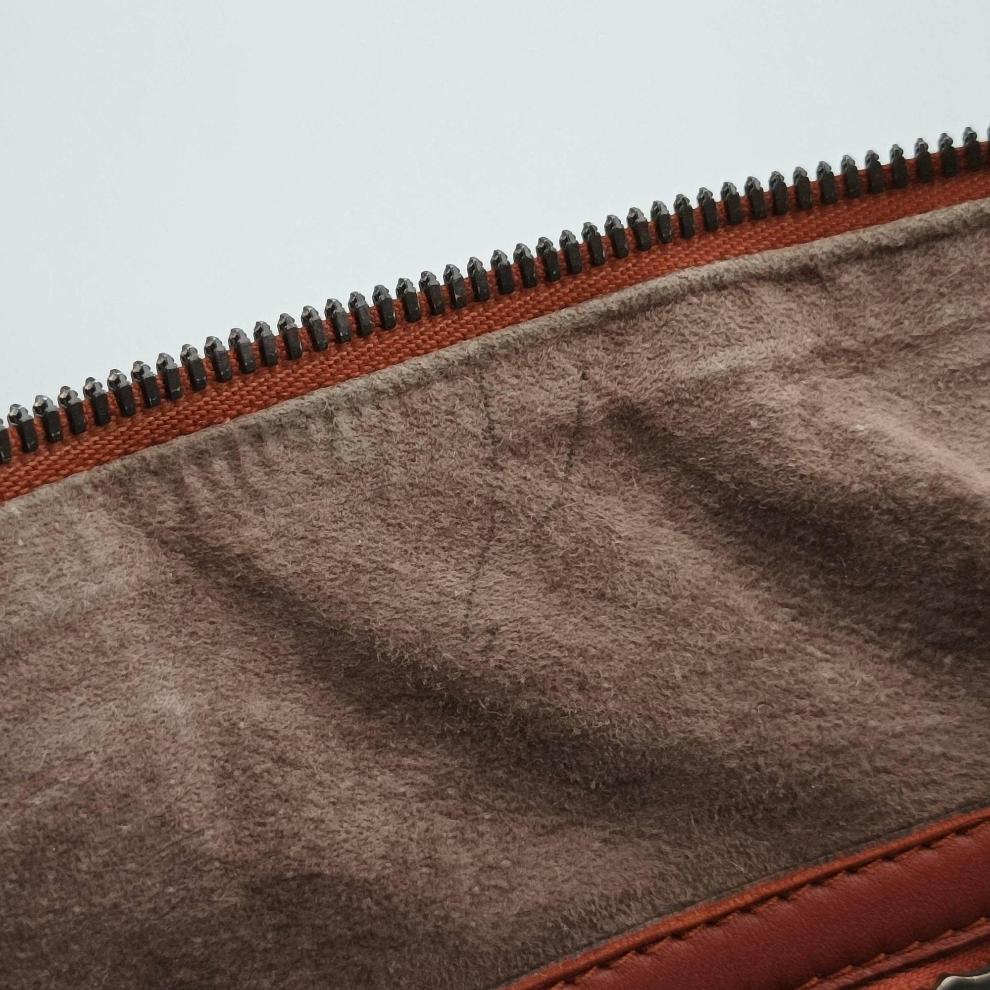 Secondhand Bottega Veneta Intrecciato Maroon lambskin  handbag | stylenewstar