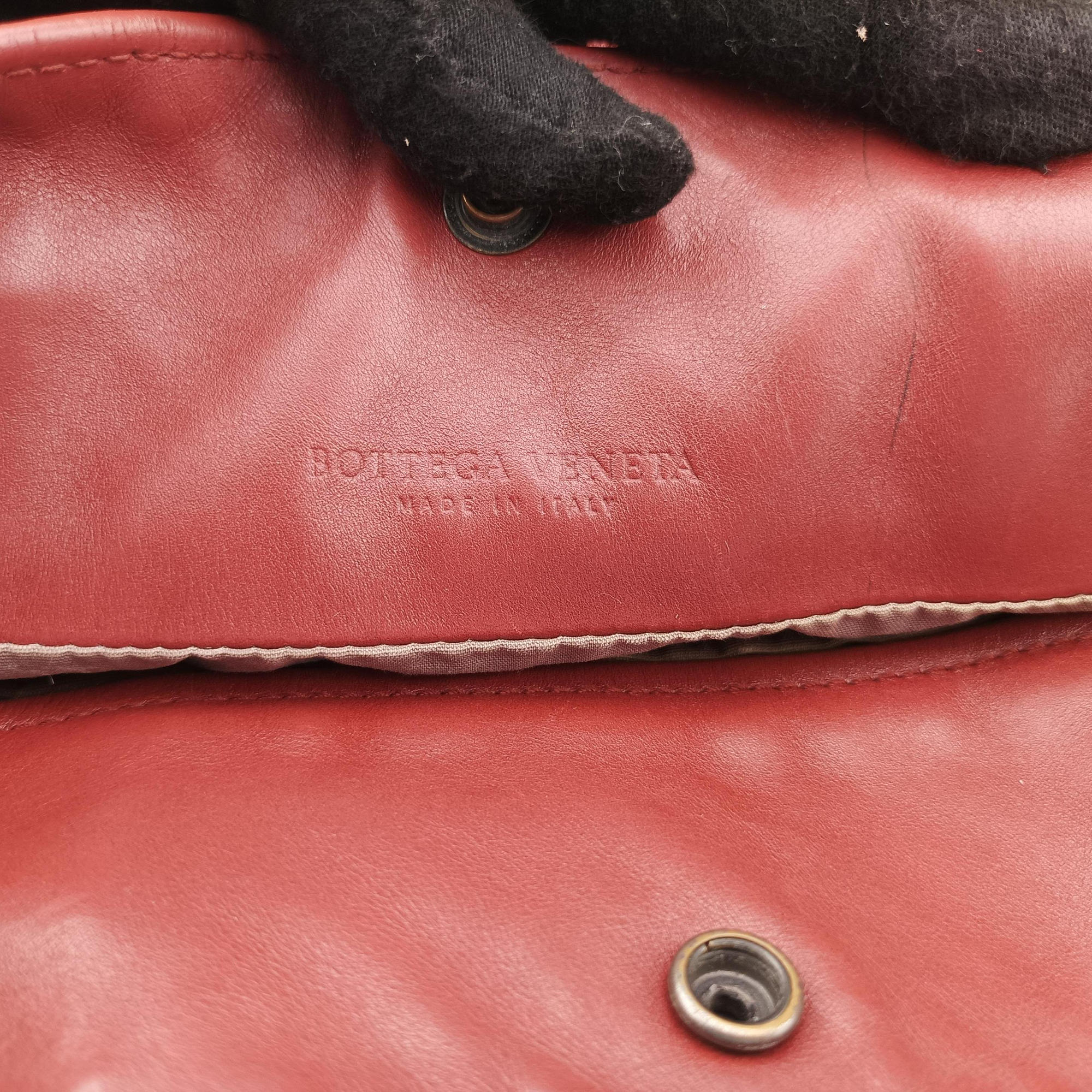 Pre-owned Bottega Veneta Intrecciato Shopper Acatl Red lambskin  handbag | stylenewstar