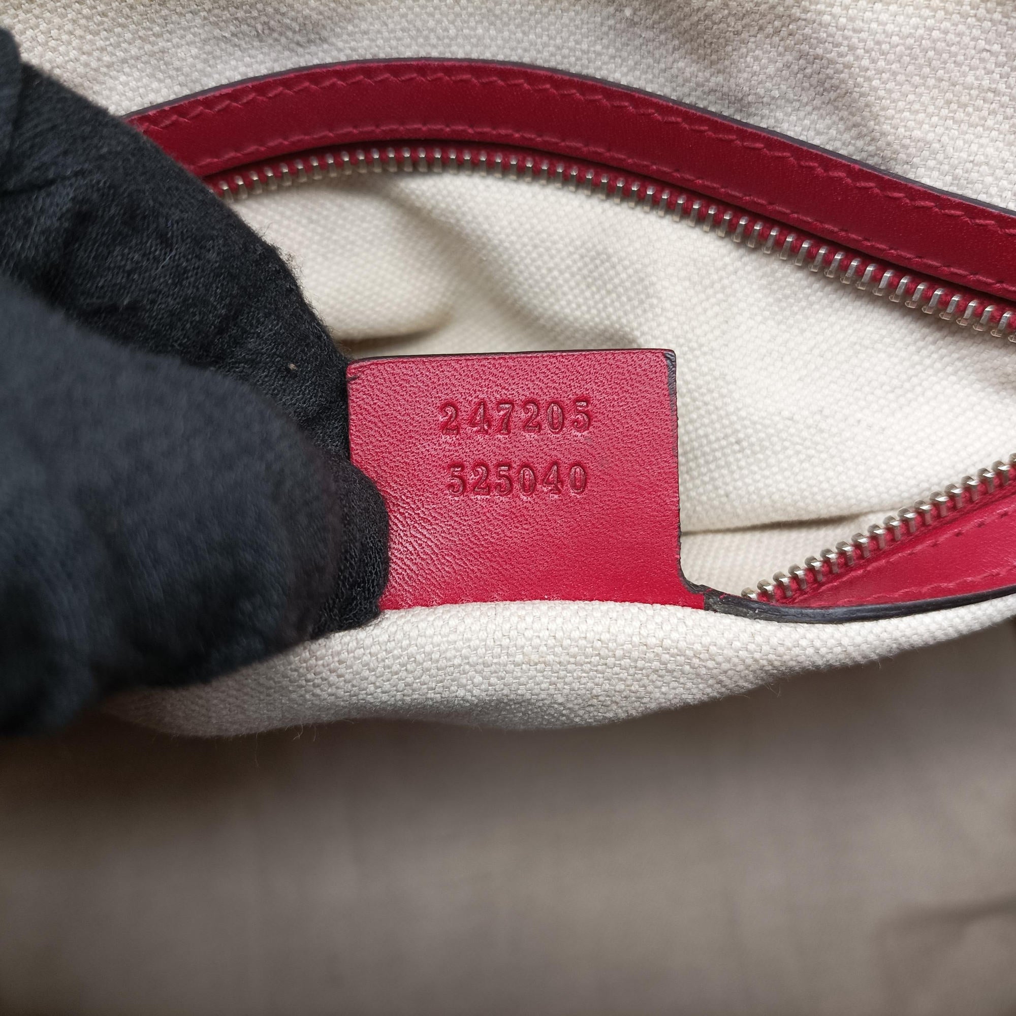 Pre-owned Gucci Sherry Line khaki×red canvas×leather 247205 shoulderbag | stylenewstar