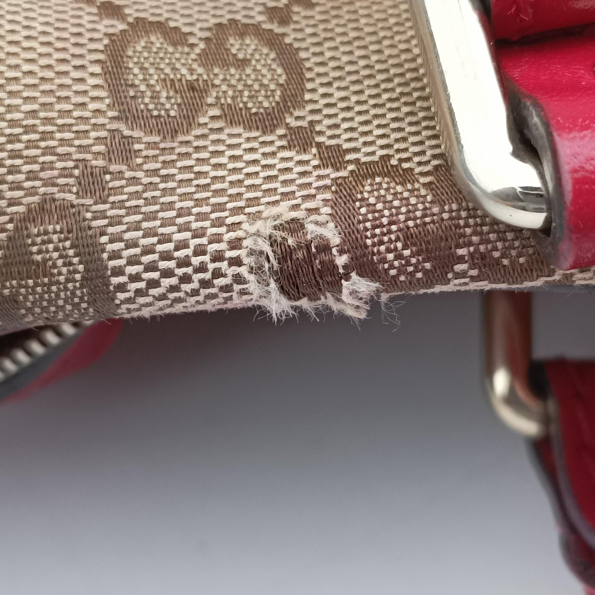 Pre-owned Gucci Sherry Line khaki×red canvas×leather 247205 shoulderbag | stylenewstar