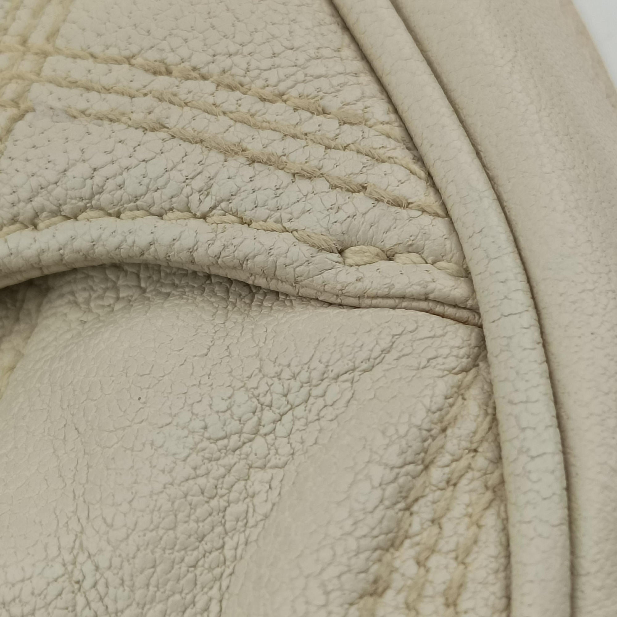 Pre-owned Yves Saint Laurent Quilted White Leather 582463 shoulderbag | stylenewstar