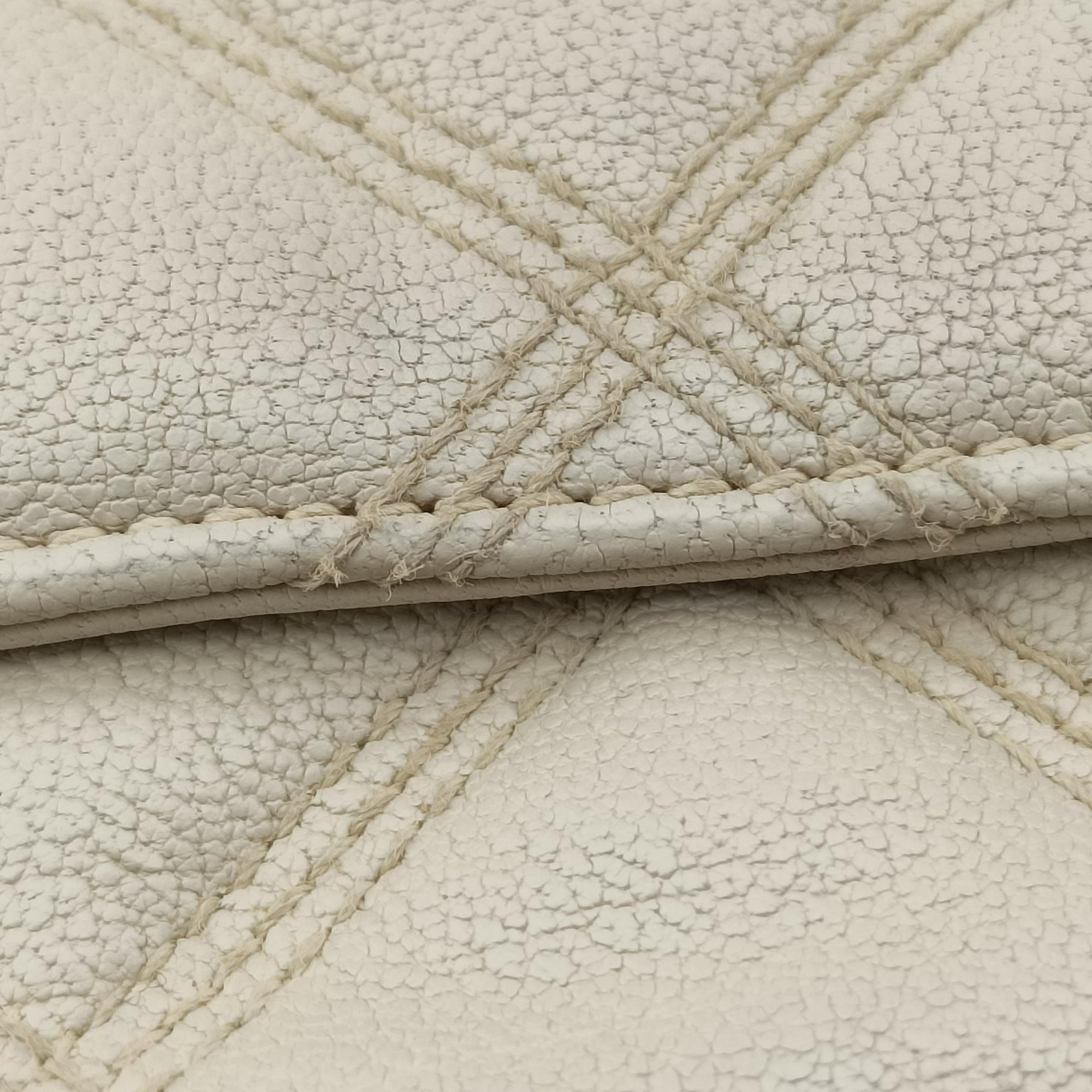 Pre-owned Yves Saint Laurent Quilted White Leather 582463 shoulderbag | stylenewstar