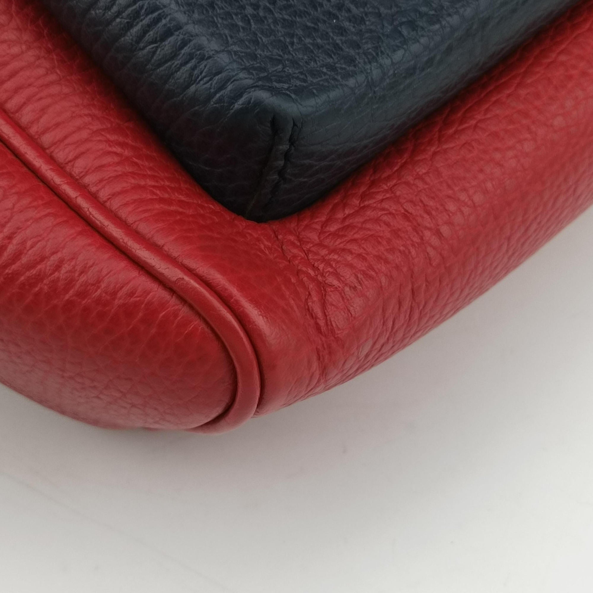 Vintage Gucci Soho Red Leather 431570 crossbodybag | stylenewstar
