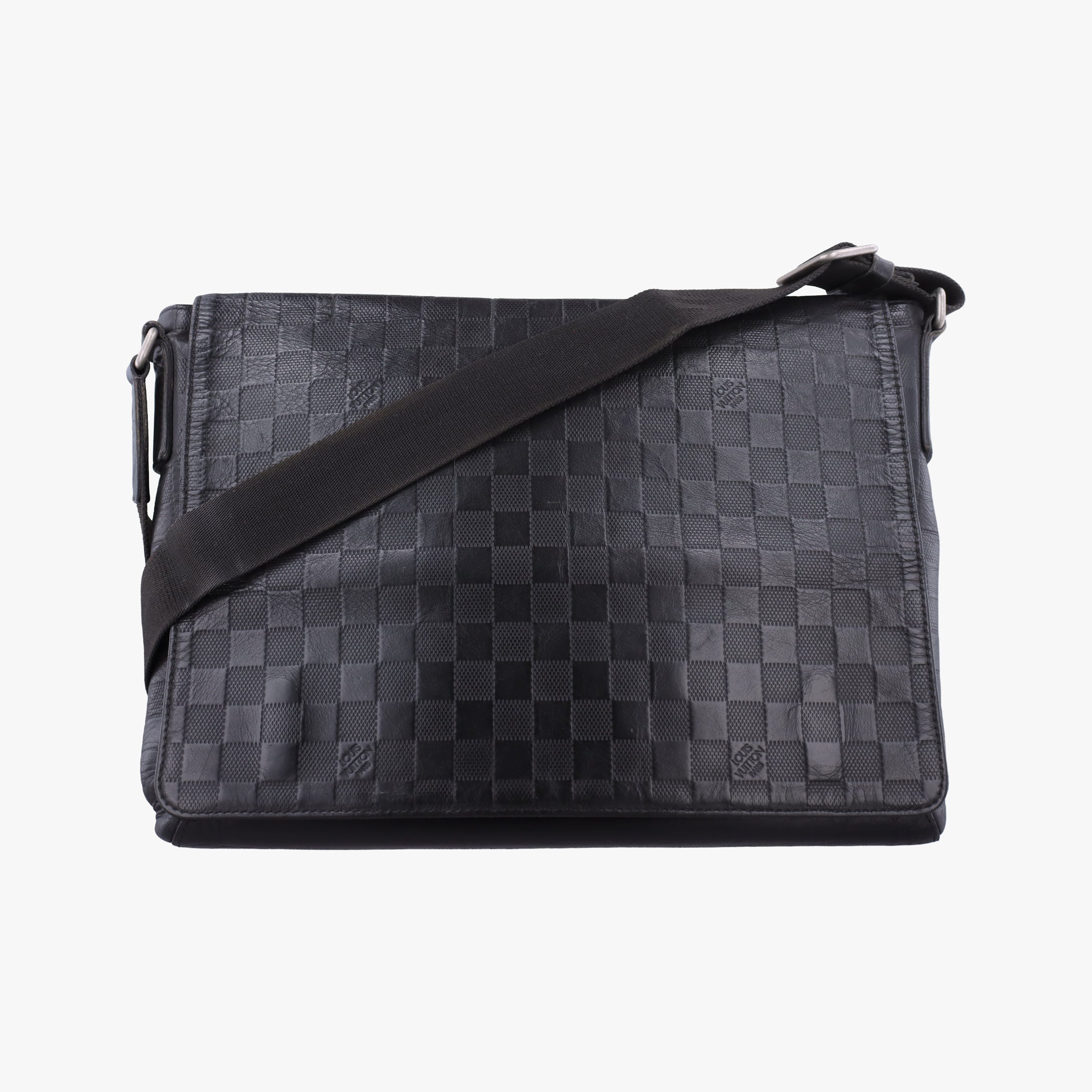 Pre-owned Louis Vuitton District MM Noir Damier Infini  N41284 shoulderbag | stylenewstar
