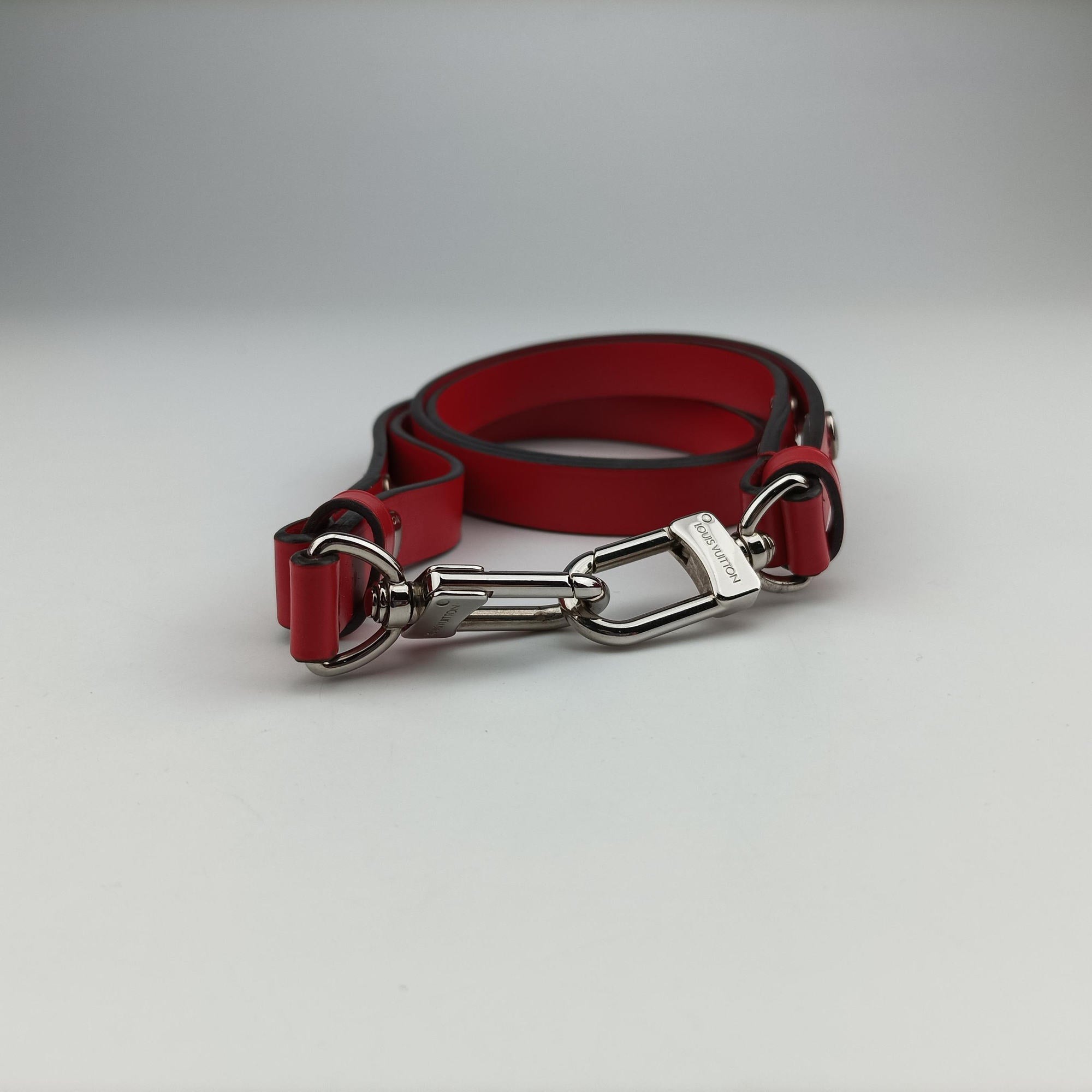 Secondhand Louis Vuitton NeoNoe BB Rose Valerine Epi M53609 shoulderbag | stylenewstar