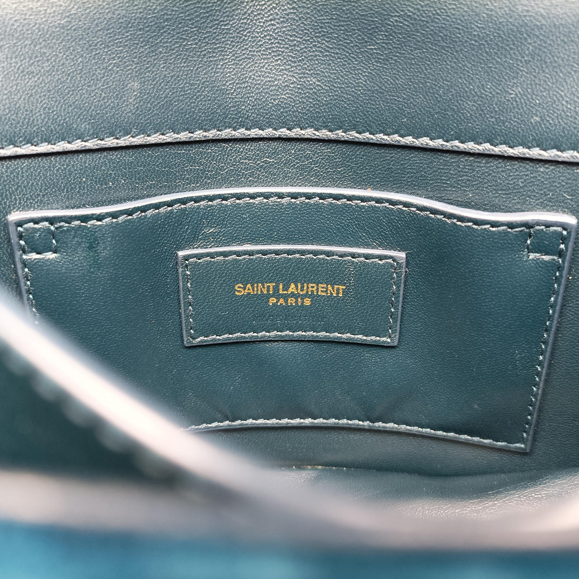 Secondhand Yves Saint Laurent SUNSET Blue velour 441972 shoulderbag | stylenewstar