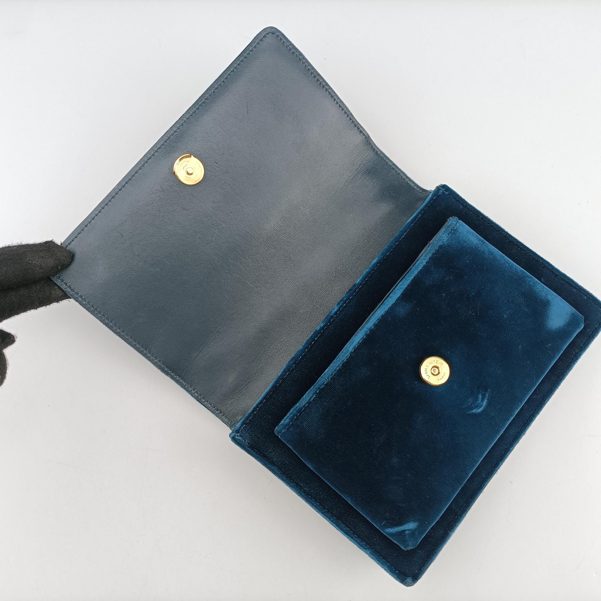 Secondhand Yves Saint Laurent SUNSET Blue velour 441972 shoulderbag | stylenewstar