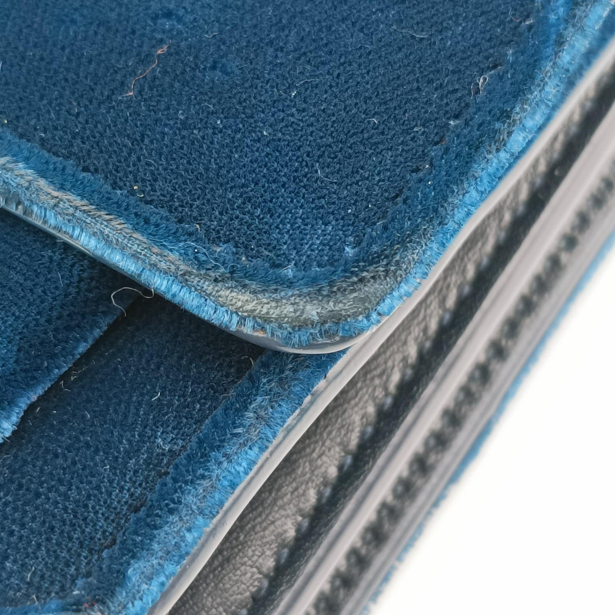 Secondhand Yves Saint Laurent SUNSET Blue velour 441972 shoulderbag | stylenewstar