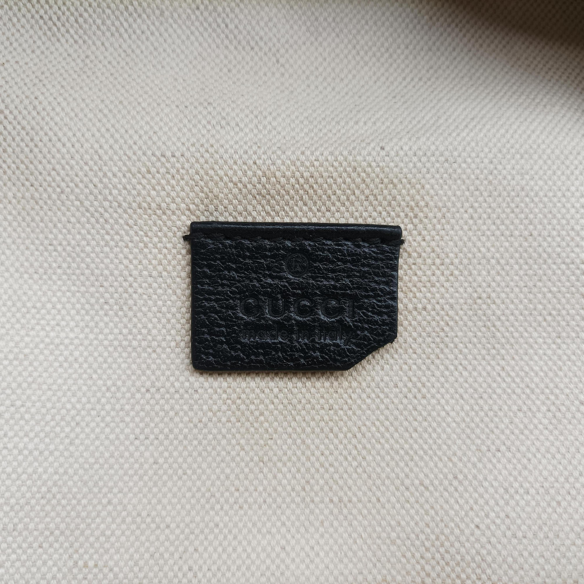 Pre-owned Gucci GG Velvet Blue velour 574968 bum bag/waist bag | stylenewstar