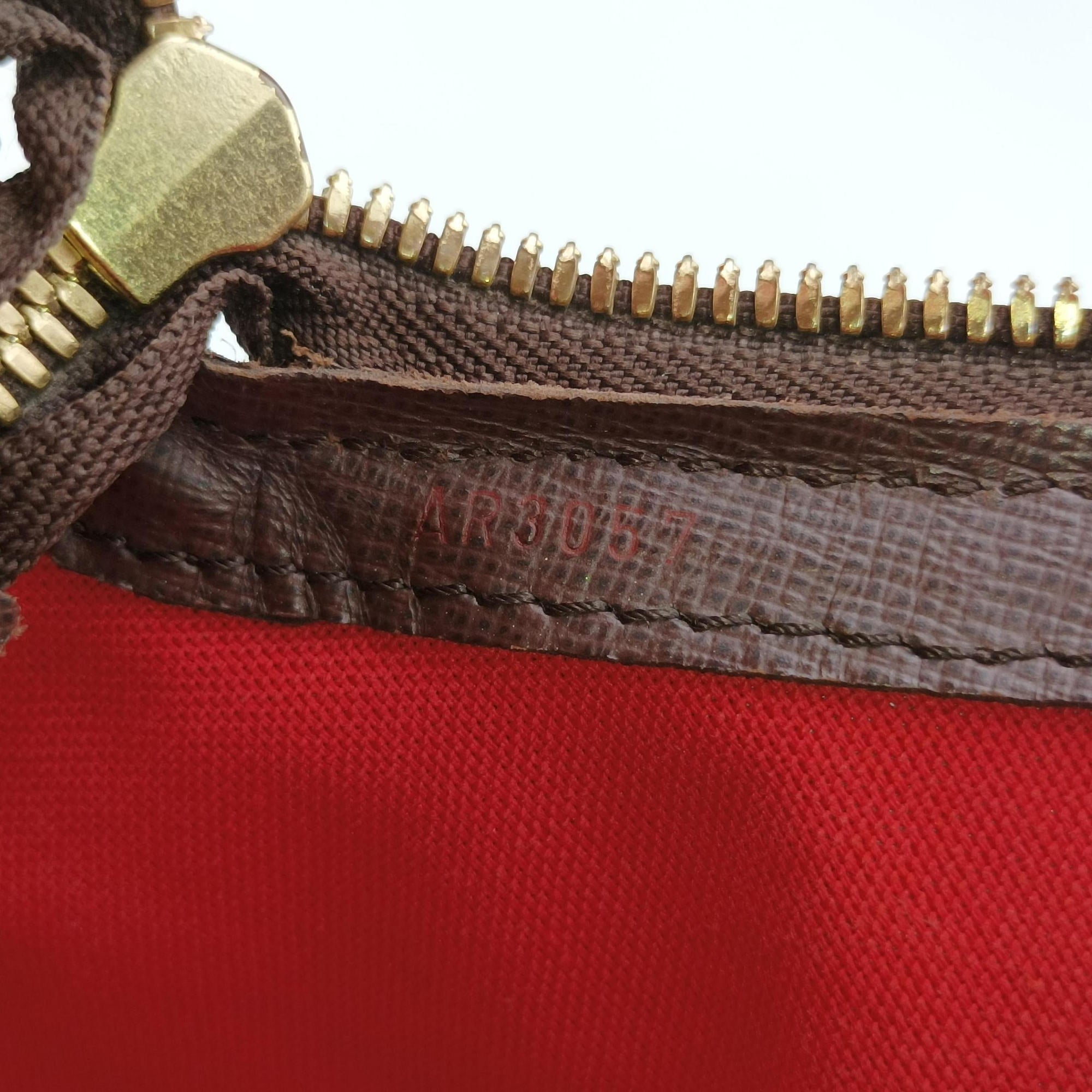 Vintage Louis Vuitton BELEM MM EBENE Damier Canvas N51174 handbag | stylenewstar