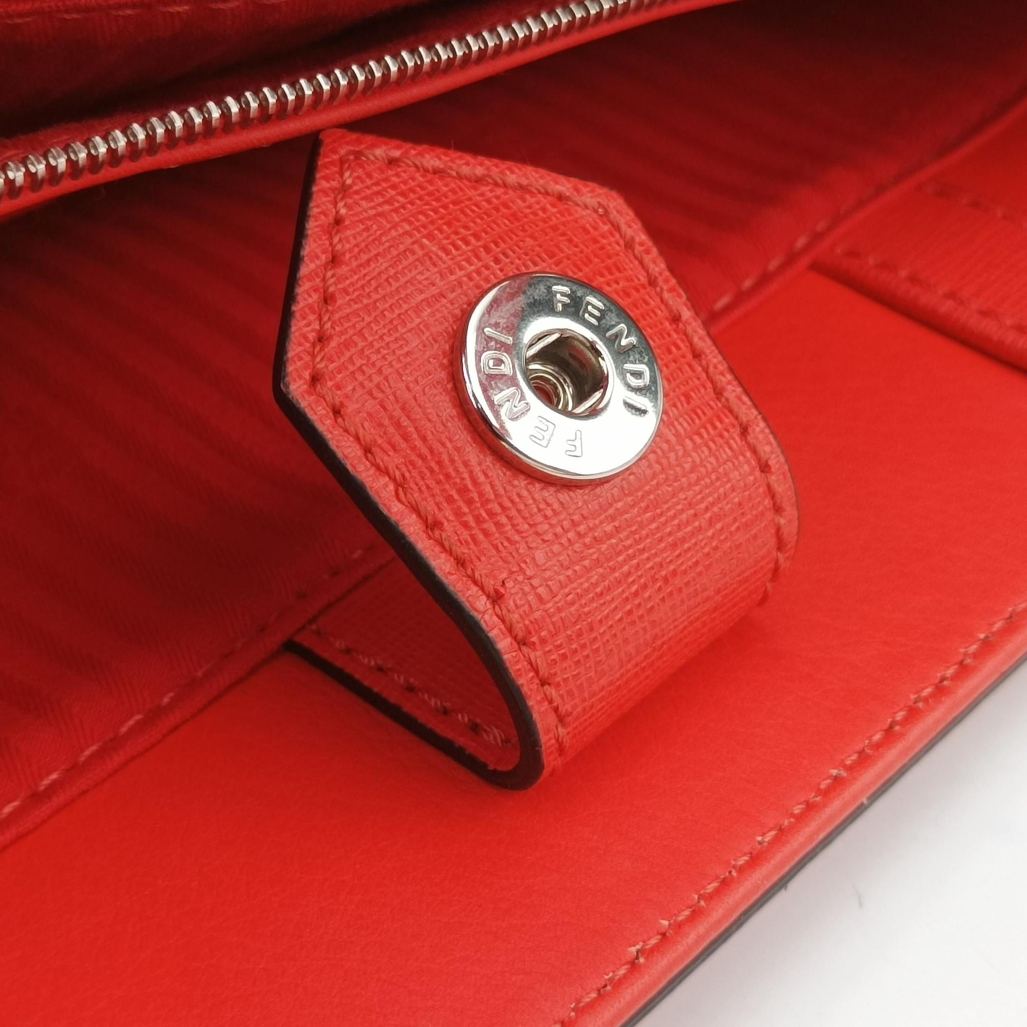 Vintage Fendi Petite 2 JOURS Orange Leather 8BH253 shoulderbag | stylenewstar