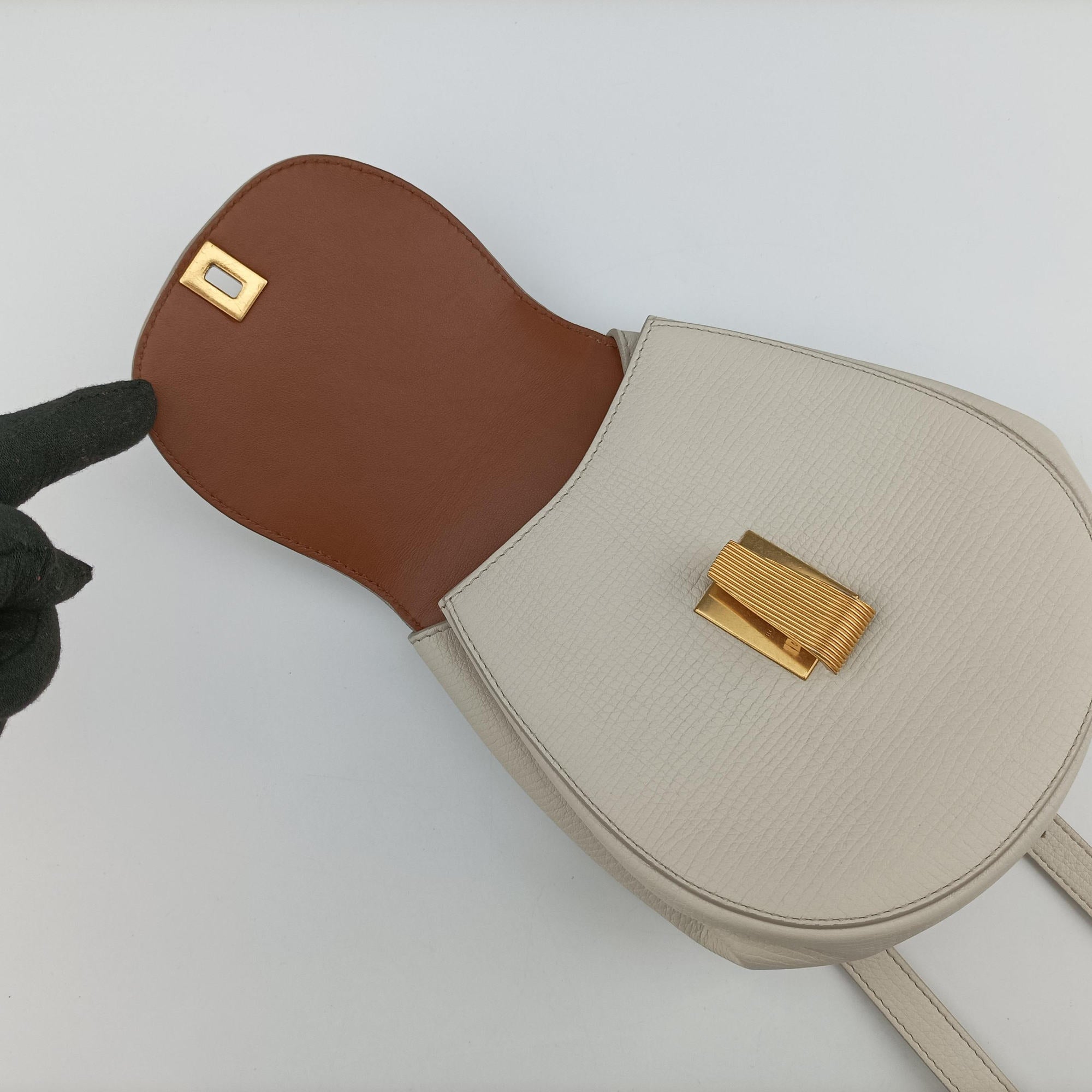 Pre-owned Bottega Veneta Palmelato White Leather  shoulderbag | stylenewstar