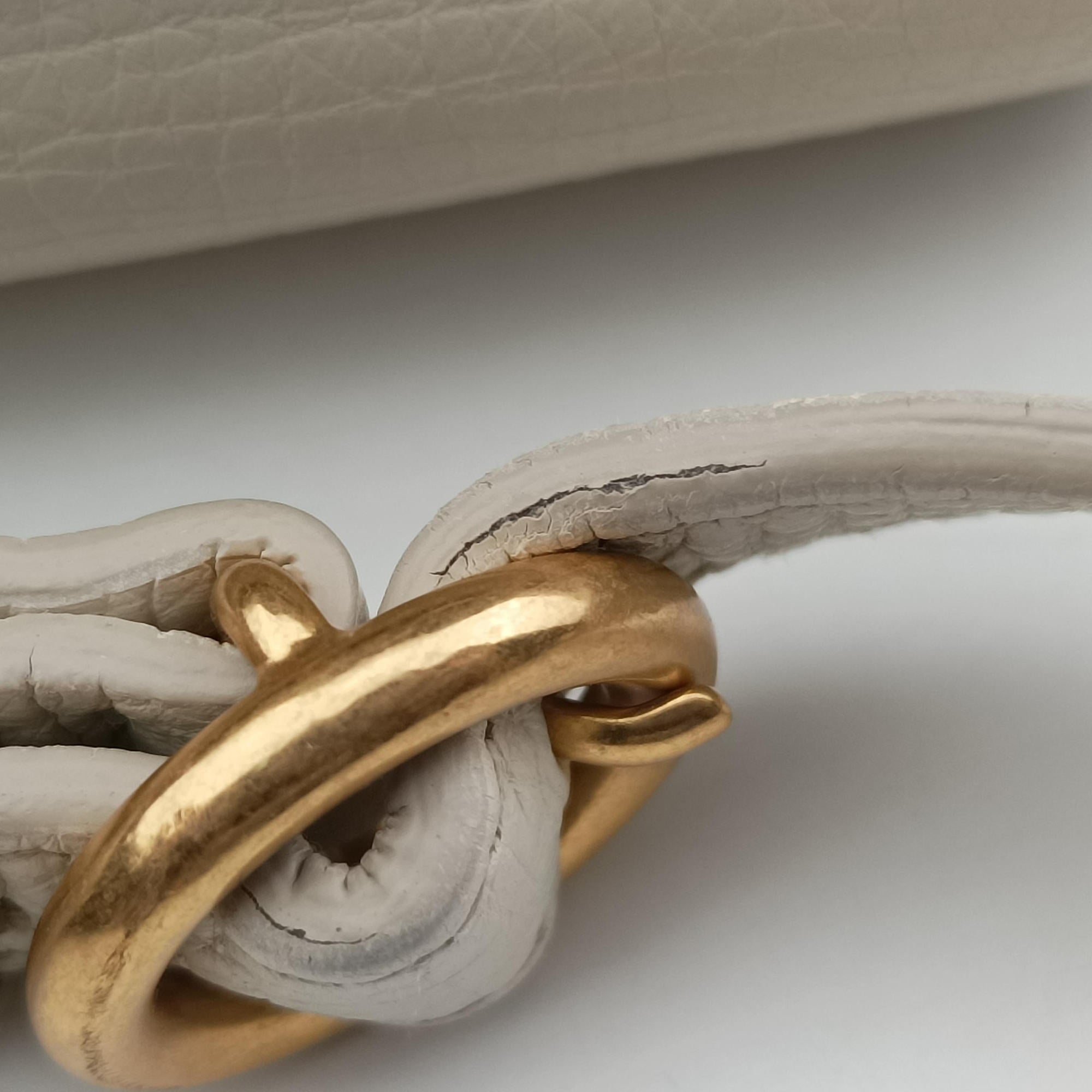 Pre-owned Bottega Veneta Palmelato White Leather  shoulderbag | stylenewstar