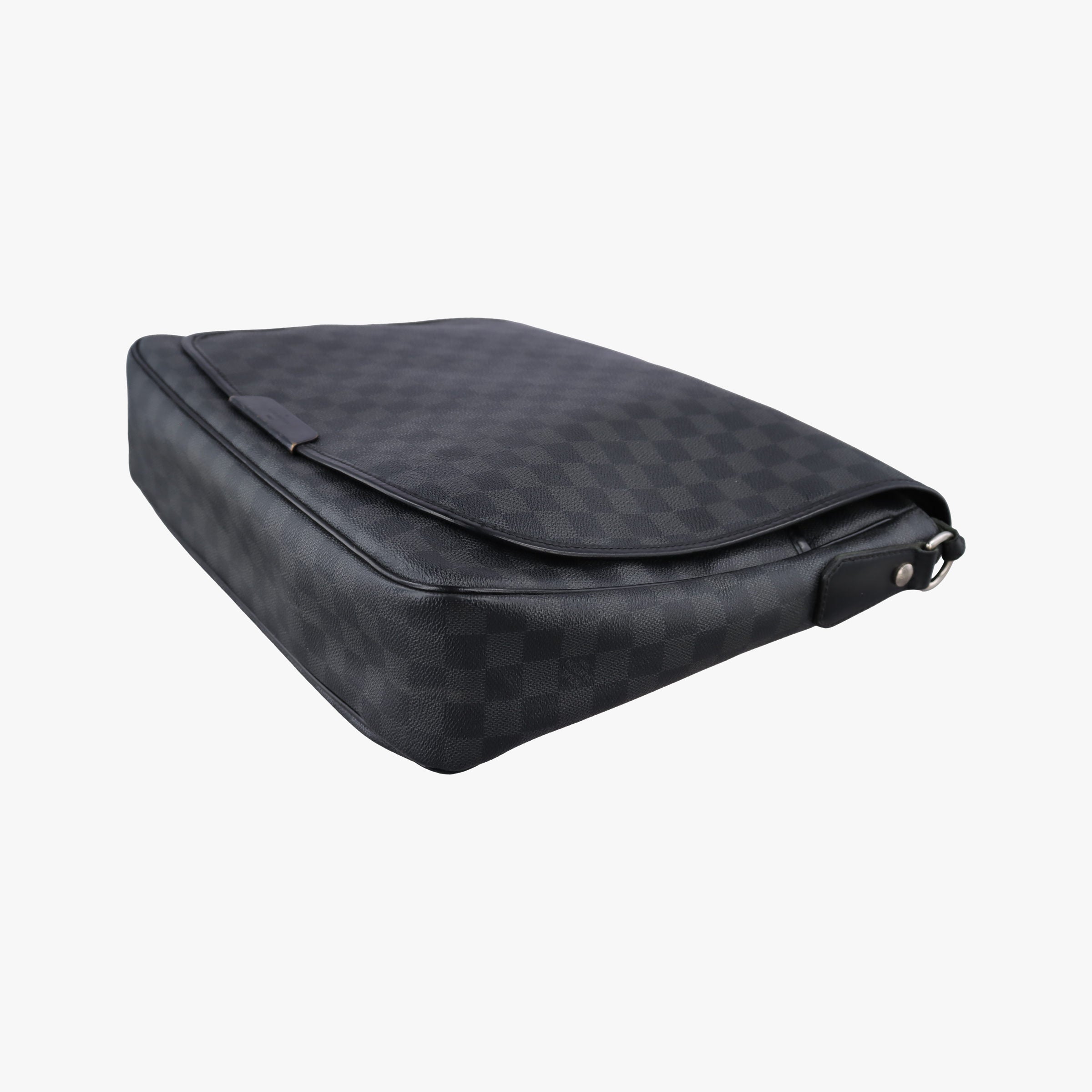 Pre-owned Louis Vuitton DANIEL MM Noir Damier Graphite N58029 shoulderbag | stylenewstar