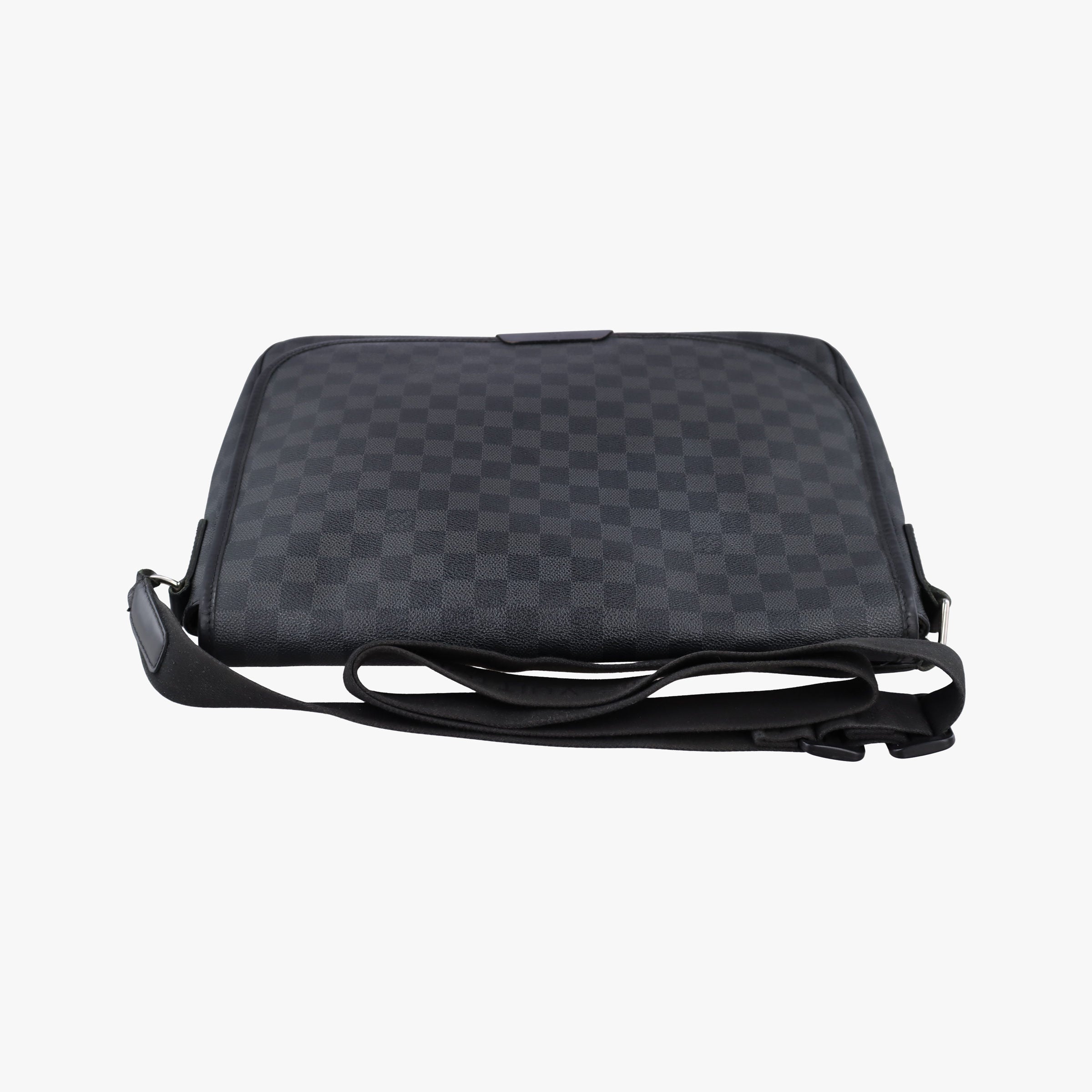 Pre-owned Louis Vuitton DANIEL MM Noir Damier Graphite N58029 shoulderbag | stylenewstar