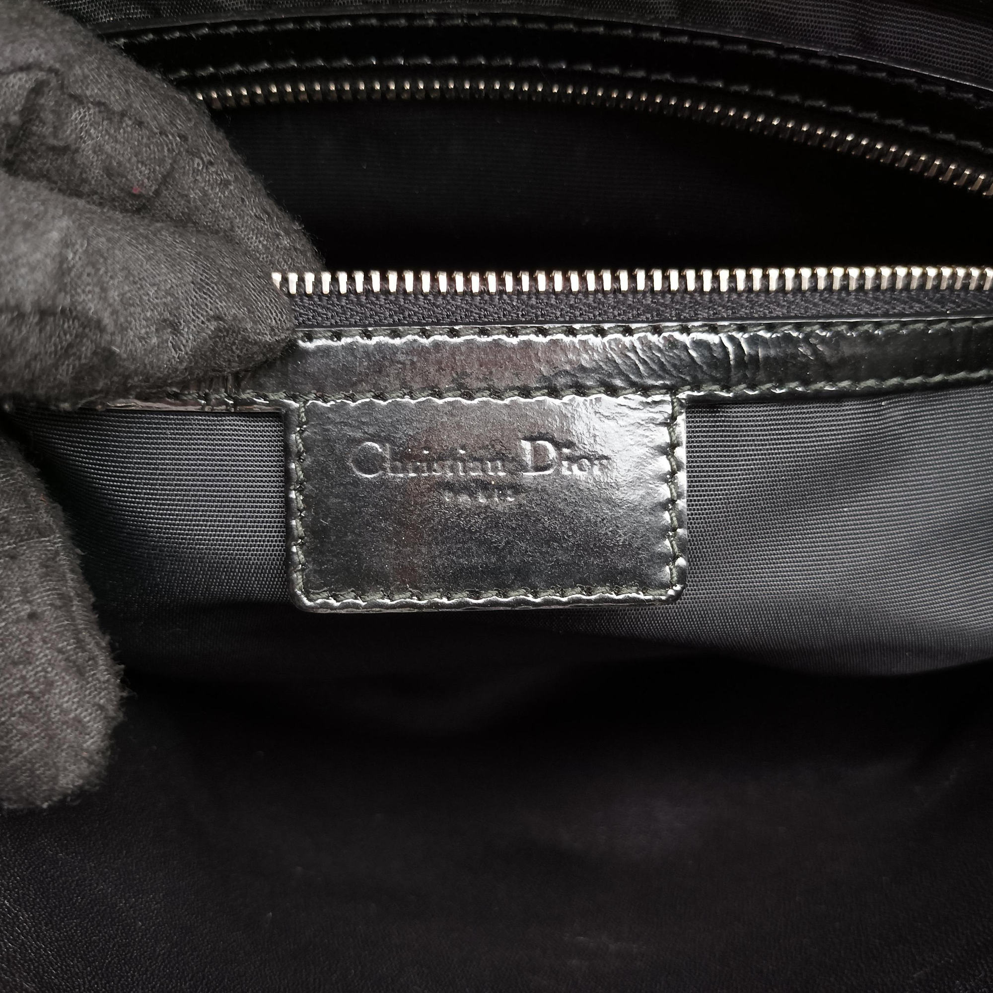 Pre-owned Christian Dior granville Black Enamel  shoulderbag | stylenewstar