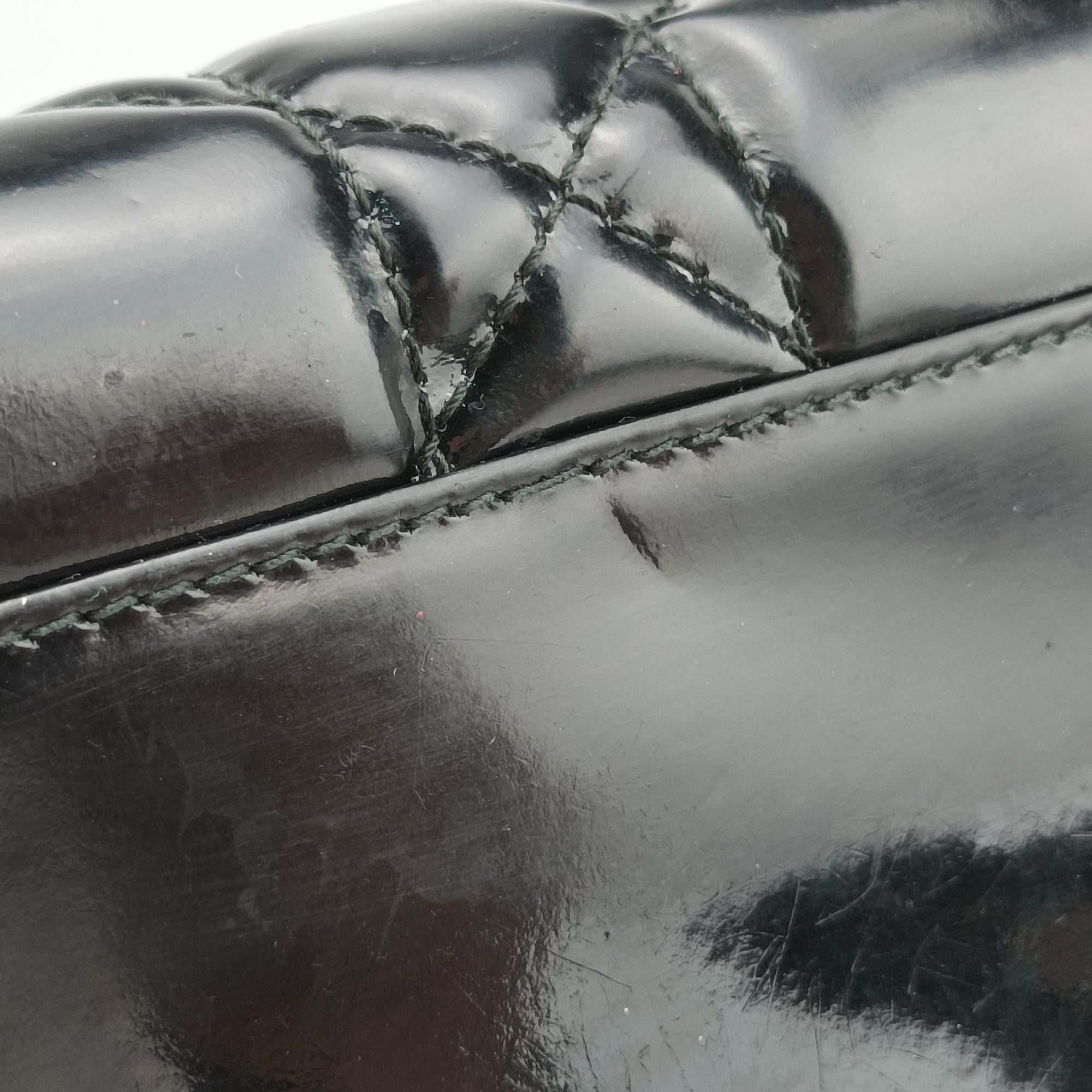 Pre-owned Christian Dior granville Black Enamel  shoulderbag | stylenewstar