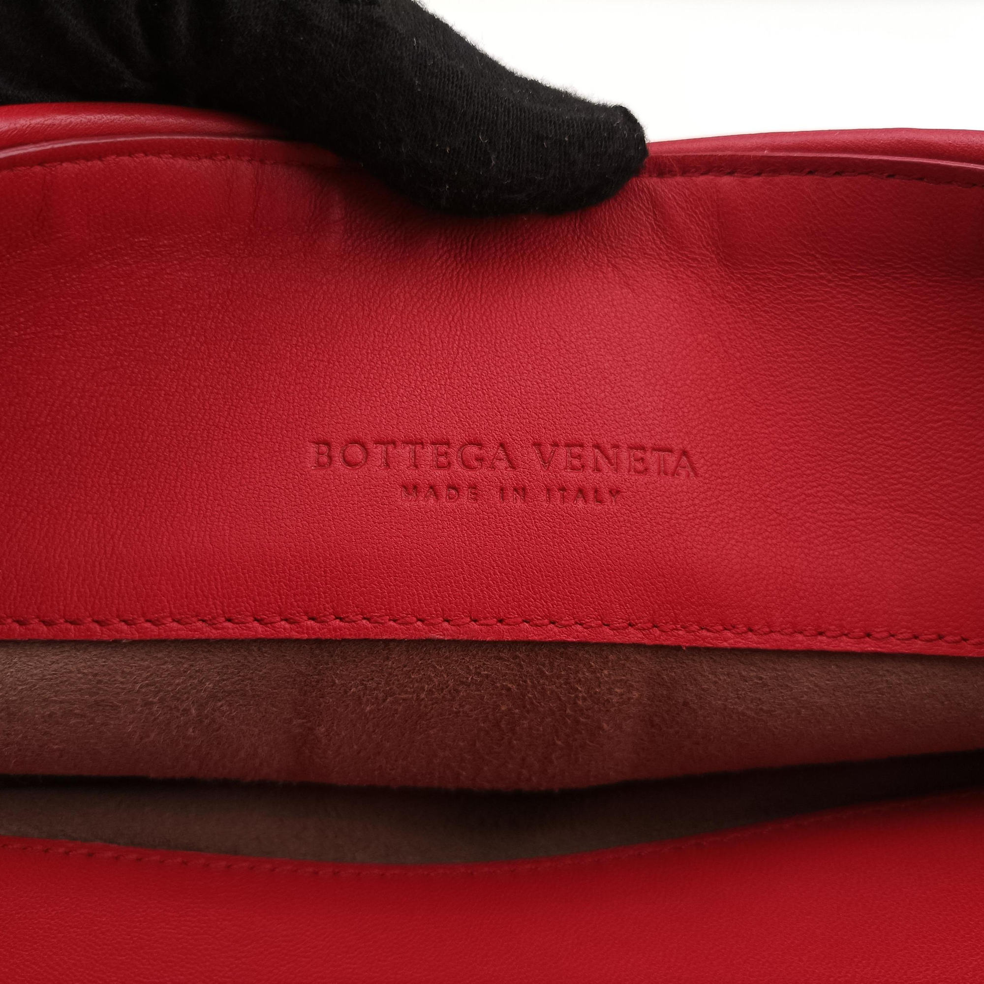 Secondhand Bottega Veneta Intrecciato Olimpia Red lambskin  shoulderbag | stylenewstar