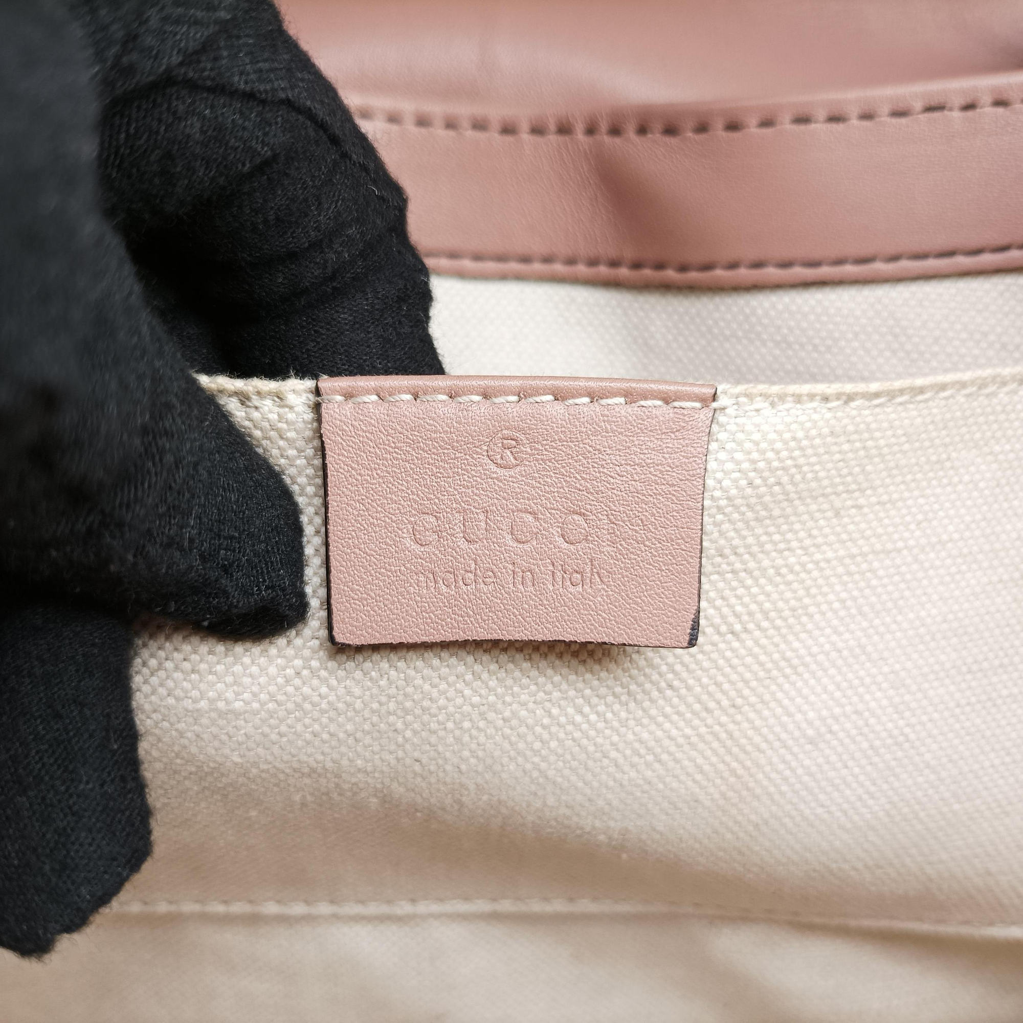 Pre-owned Gucci Emily Pink Leather 295402 shoulderbag | stylenewstar