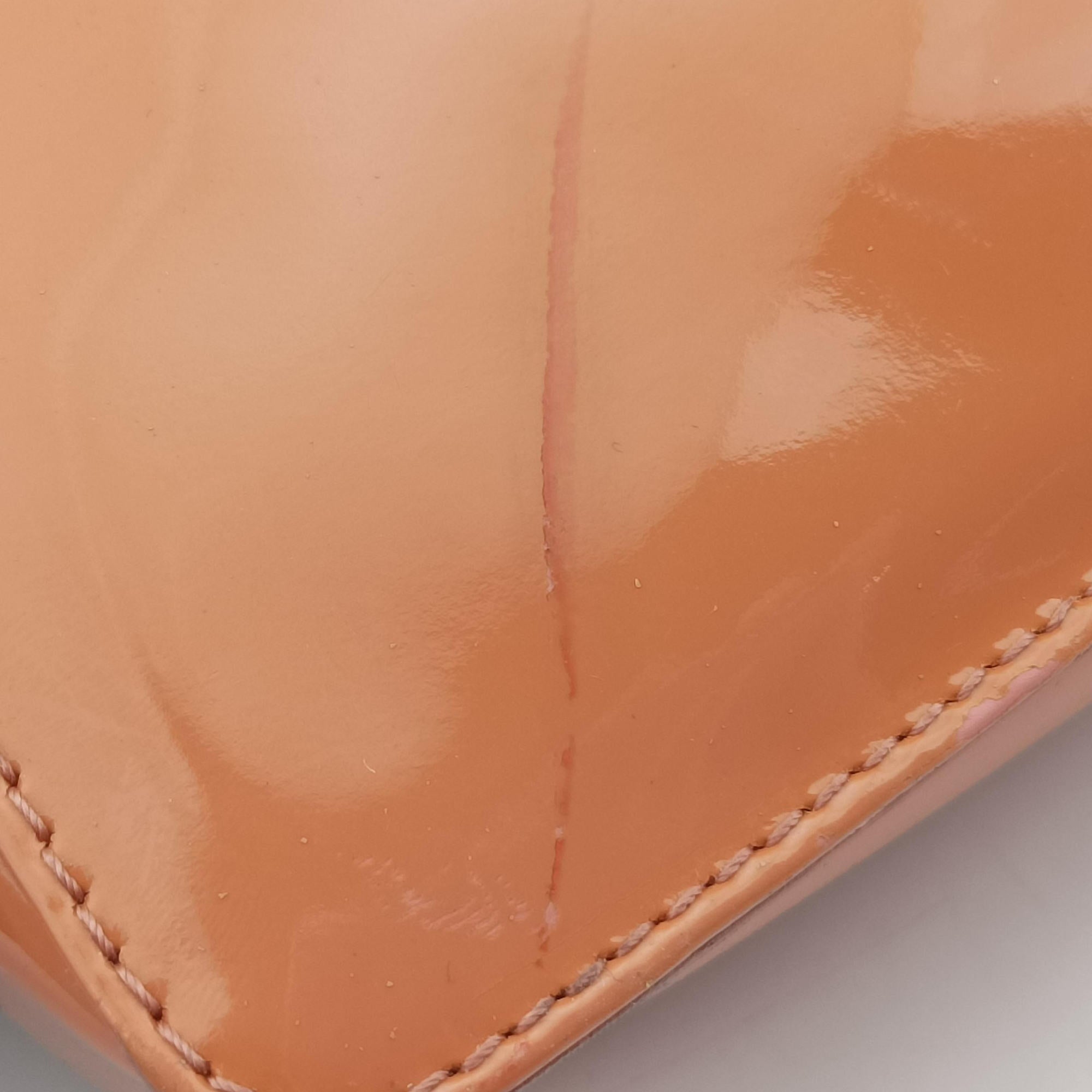 Pre-owned Ferragamo Vara Bow Caramel Patent  shoulderbag | stylenewstar