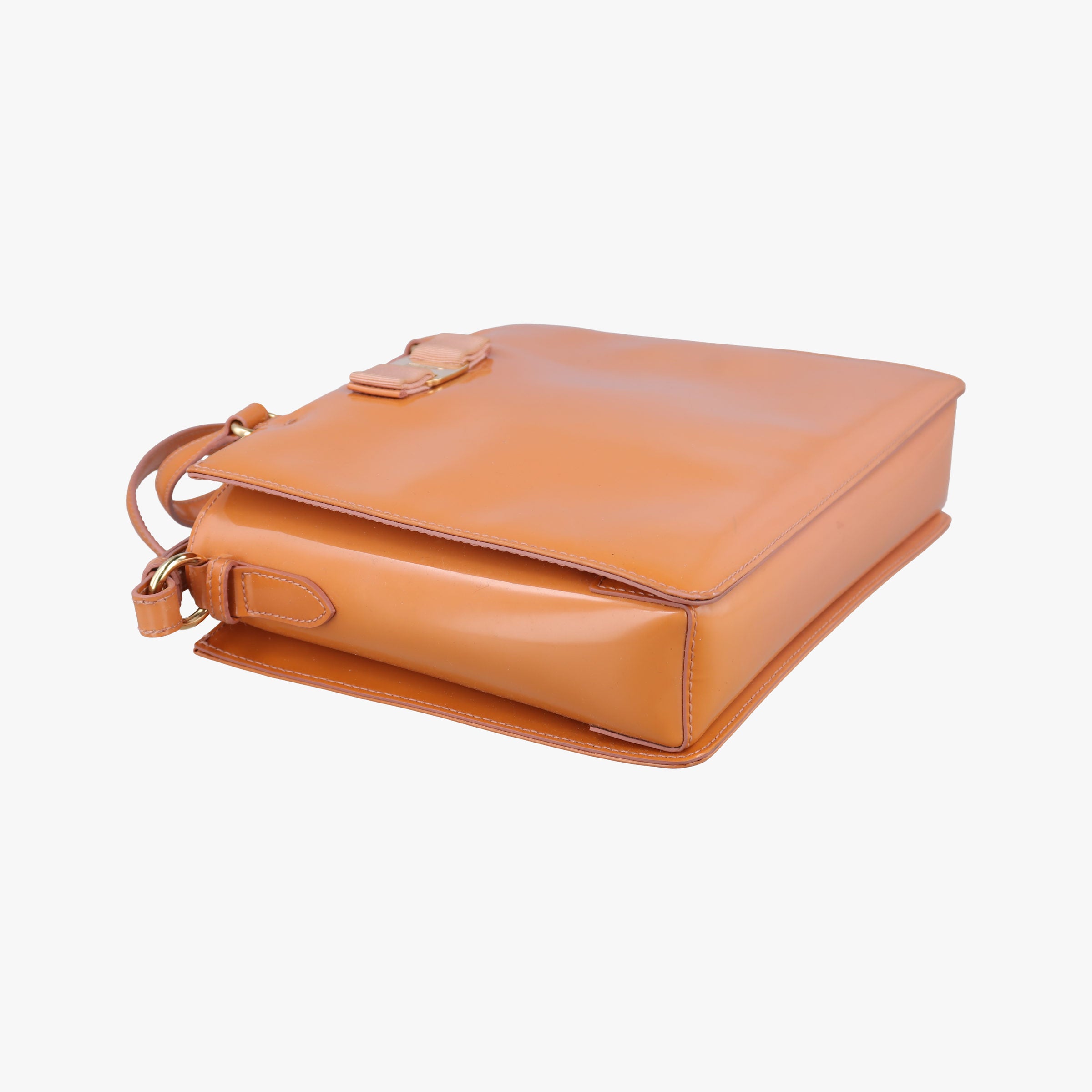 Pre-owned Ferragamo Vara Bow Caramel Patent  shoulderbag | stylenewstar