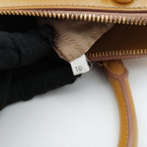 Pre-owned Prada Pyramid Camel Patent BL0808 shoulderbag | stylenewstar