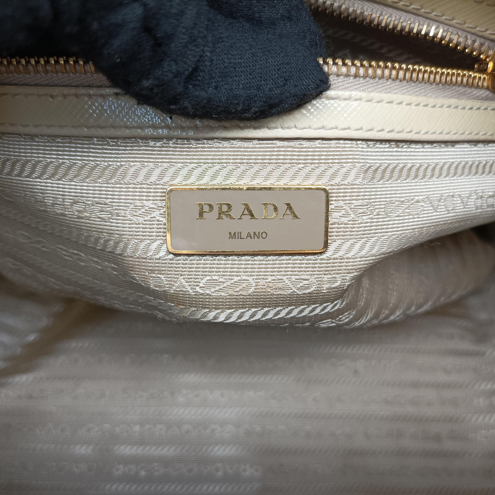 Secondhand Prada Boston Soleil Yellow Saffiano patent BL0831 shoulderbag | stylenewstar