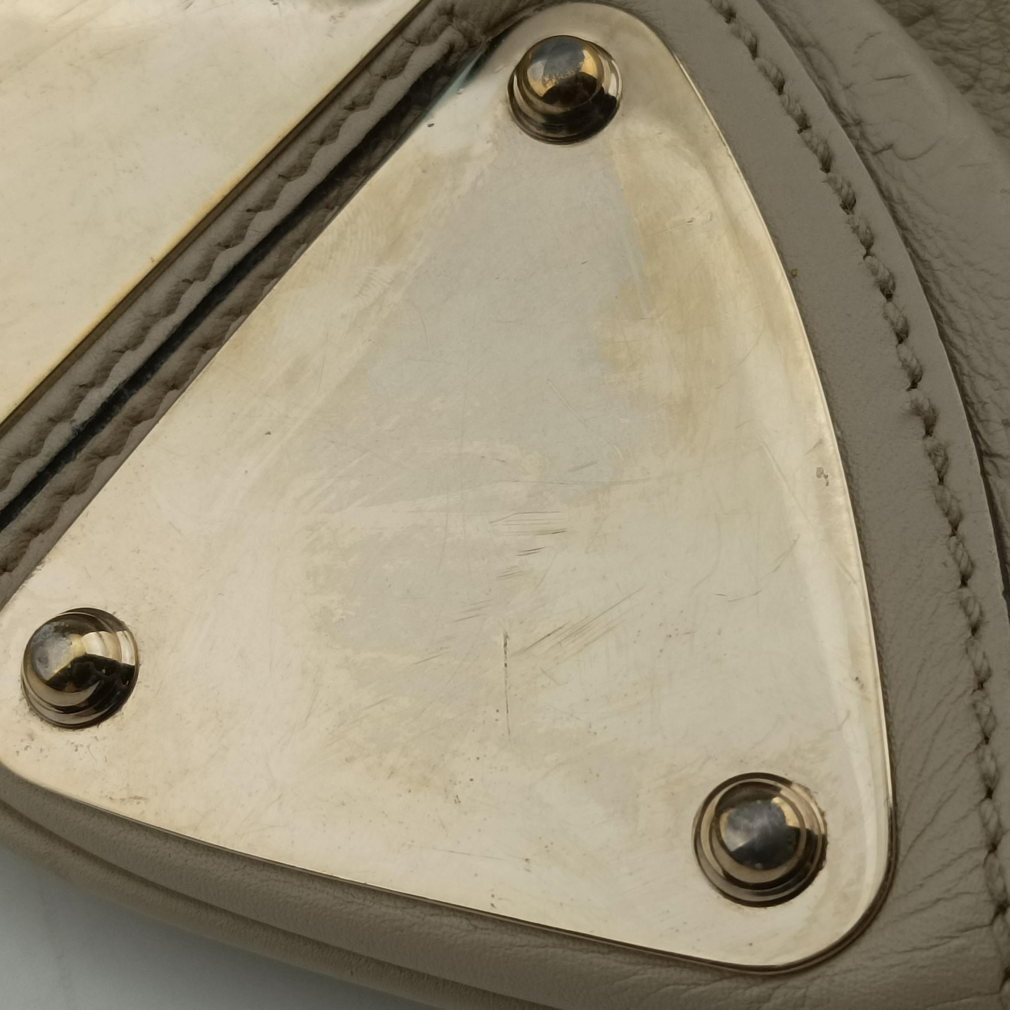 Secondhand Gucci Bamboo Babouska Indy Hobo White Leather 177139 shoulderbag | stylenewstar