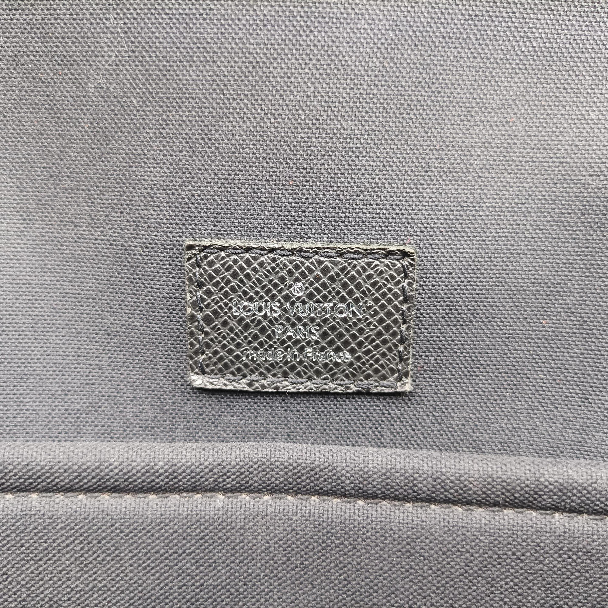 Pre-owned Louis Vuitton Anton Briefcase Ardoise Taiga calfskin leather M33416 shoulderbag | stylenewstar