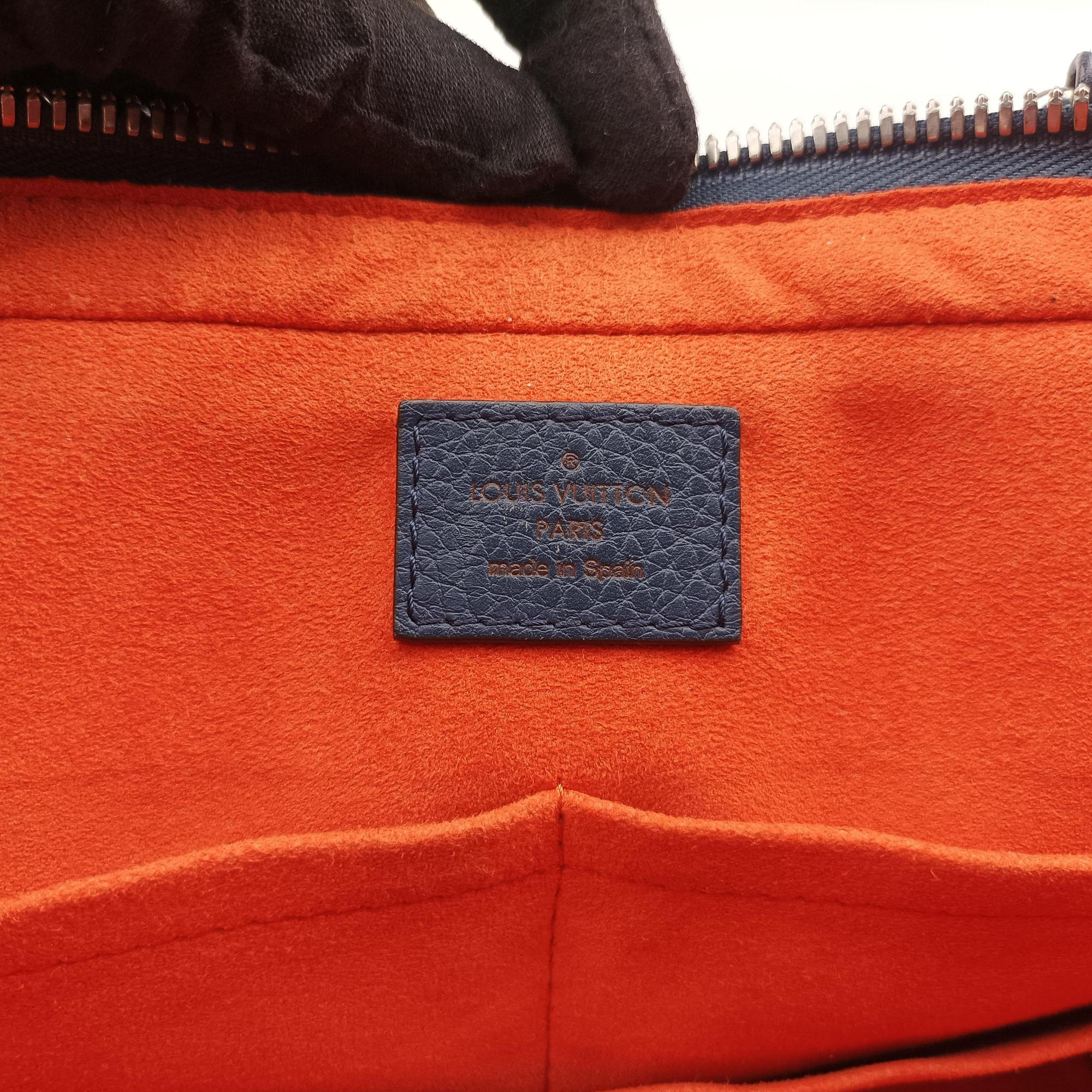 Vintage Louis Vuitton Armand Briefcase MM Navy Taurillon leather M54380 shoulderbag | stylenewstar