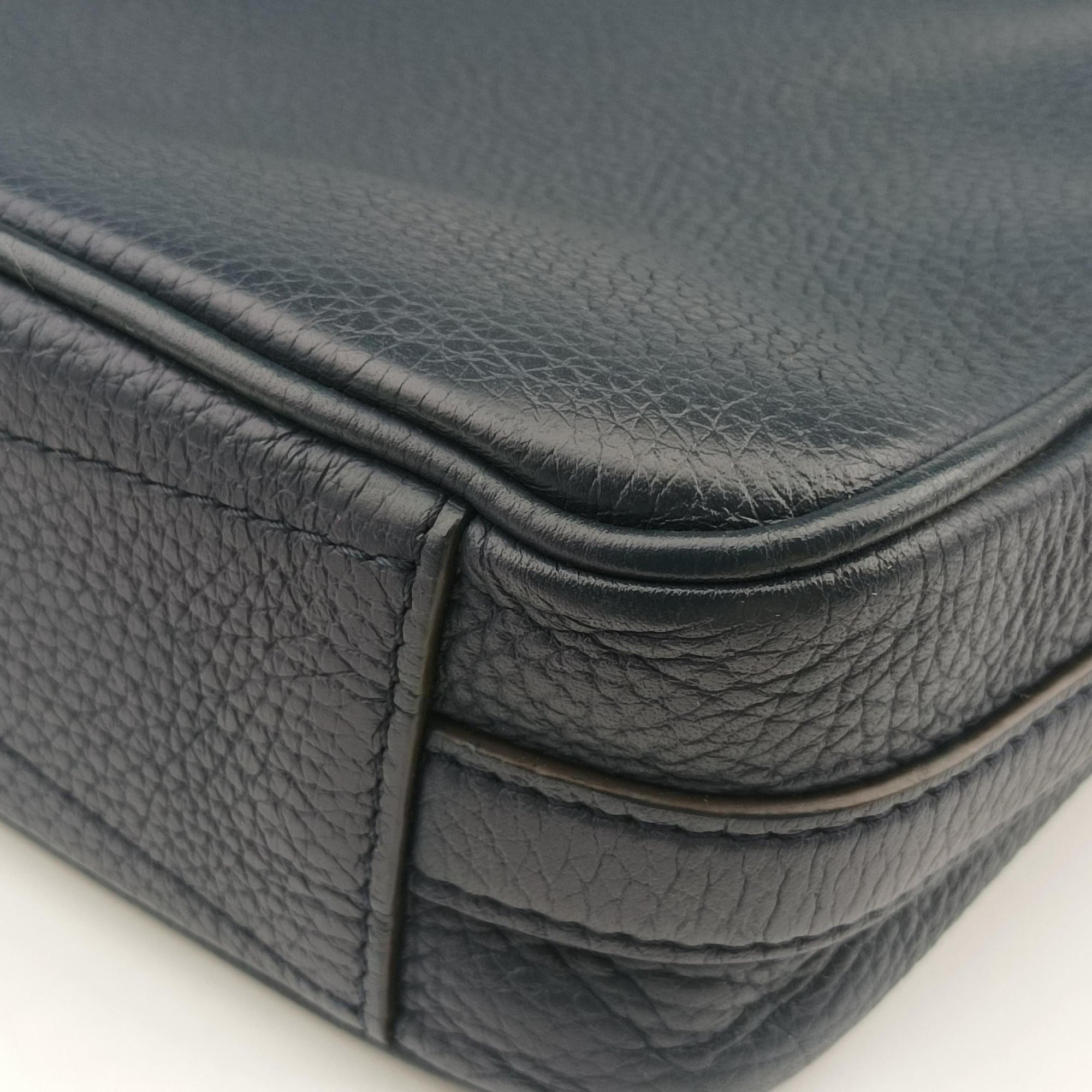 Vintage Louis Vuitton Armand Briefcase MM Navy Taurillon leather M54380 shoulderbag | stylenewstar