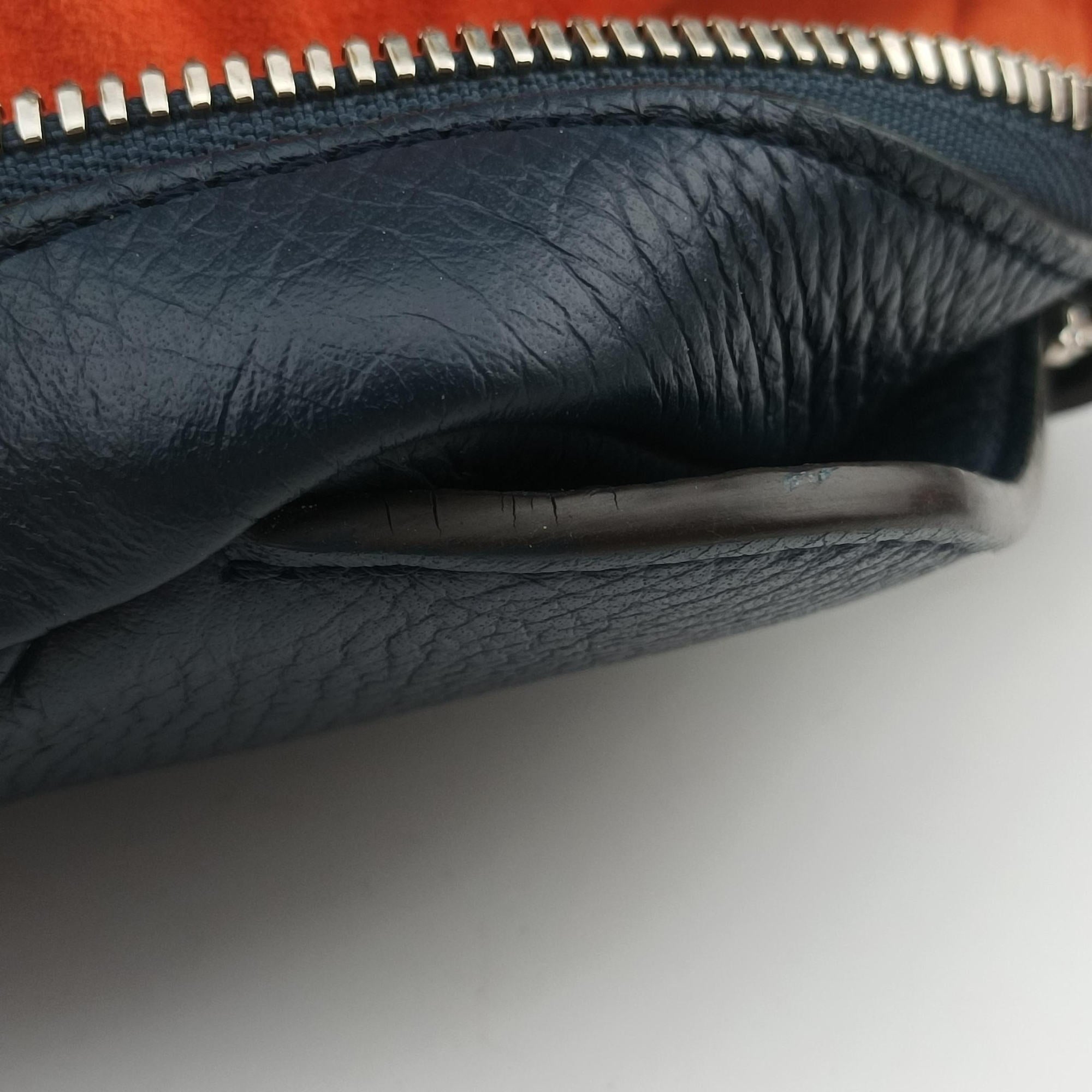 Vintage Louis Vuitton Armand Briefcase MM Navy Taurillon leather M54380 shoulderbag | stylenewstar
