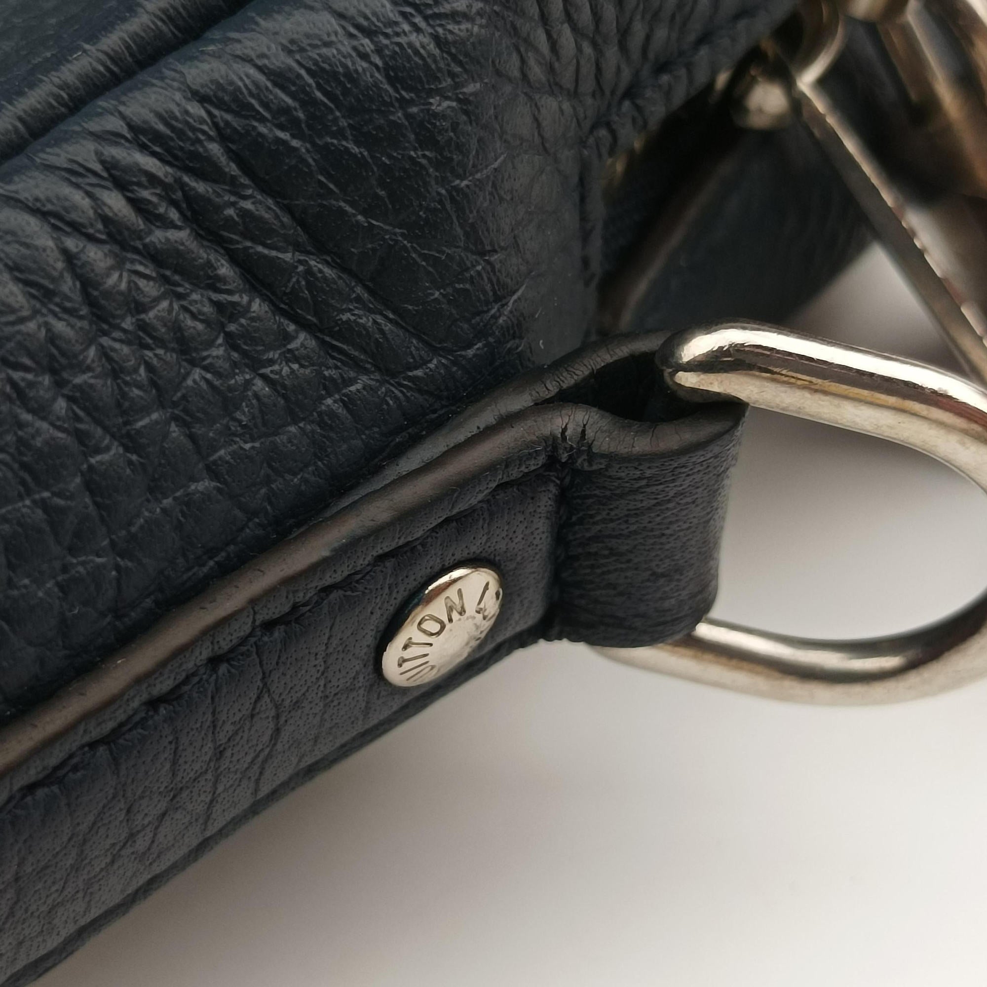 Vintage Louis Vuitton Armand Briefcase MM Navy Taurillon leather M54380 shoulderbag | stylenewstar