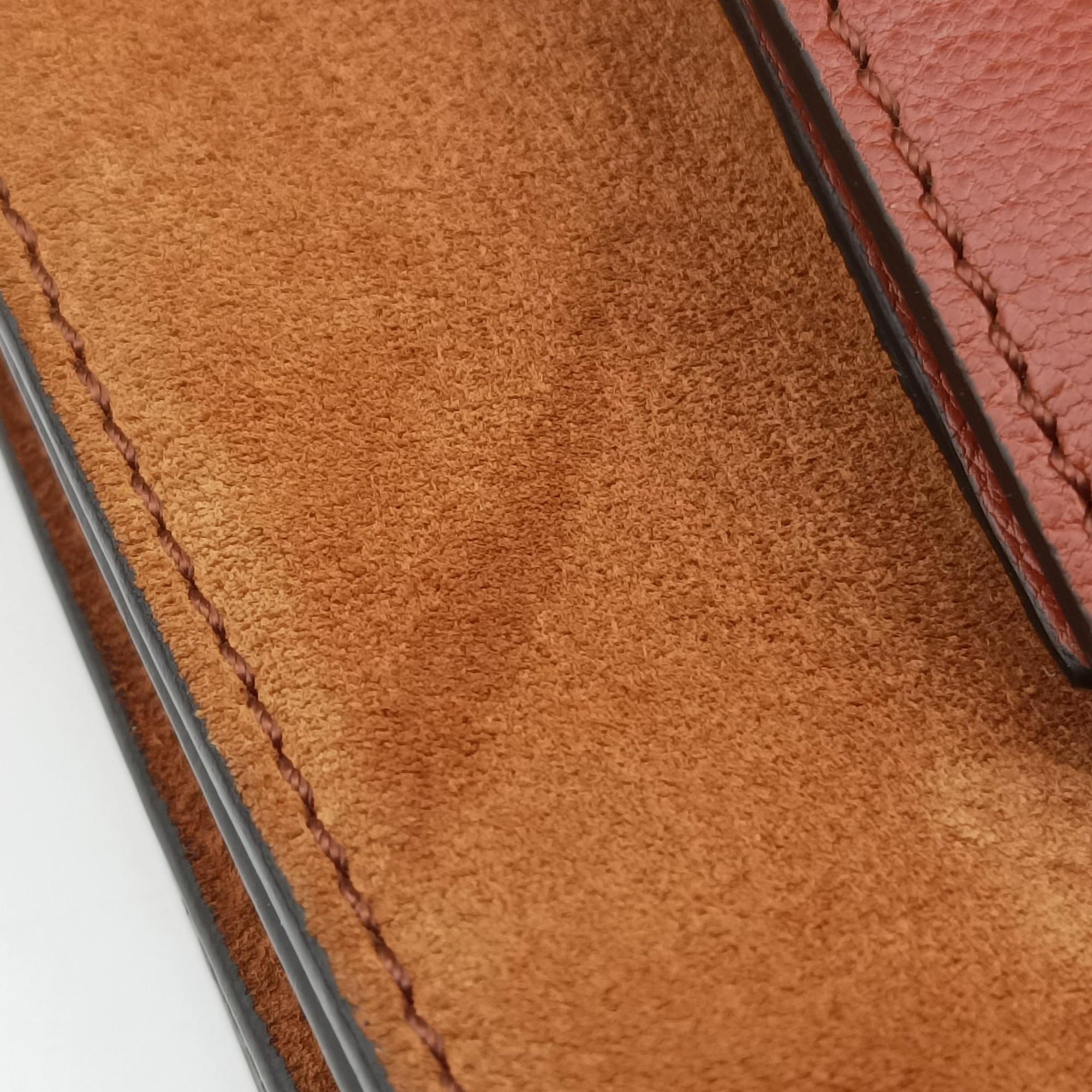 Vintage Givenchy GV3 small Chestnut Leather × Suede  shoulderbag | stylenewstar
