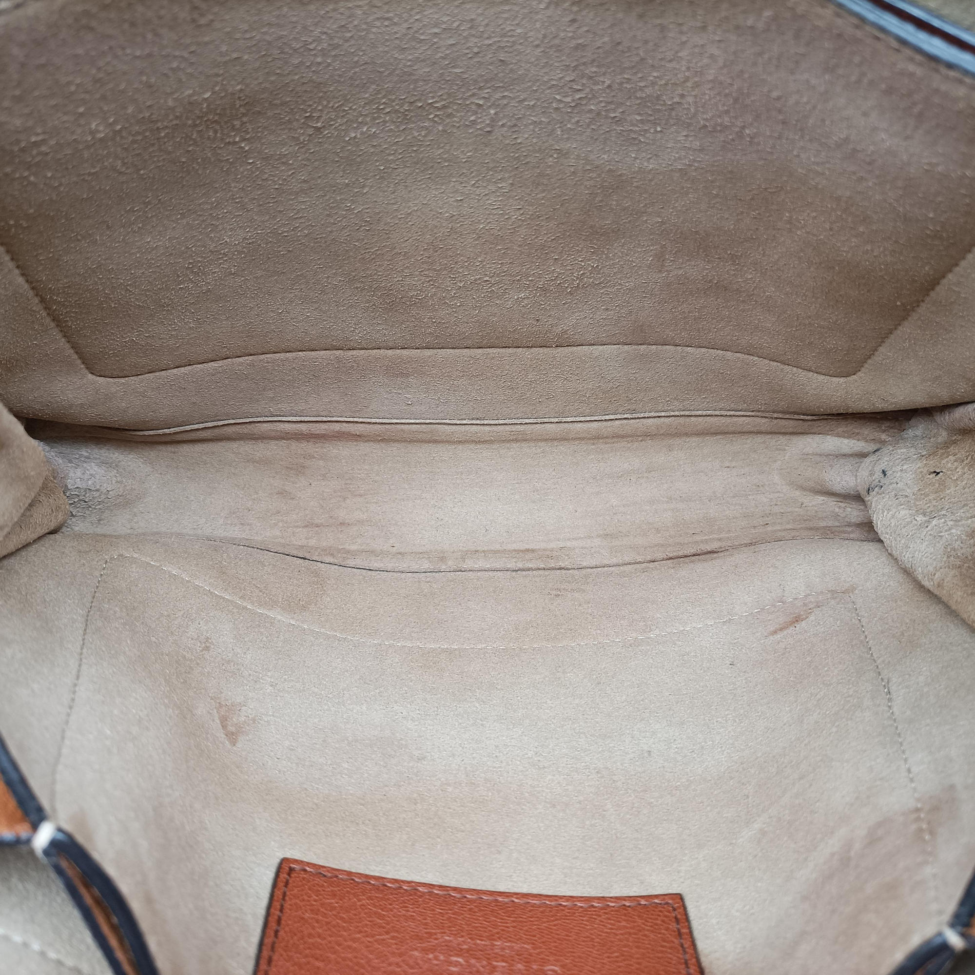 Vintage Givenchy GV3 small Chestnut Leather × Suede  shoulderbag | stylenewstar