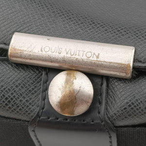 Secondhand Louis Vuitton Viktor Ardoise Taiga M30142 shoulderbag | stylenewstar