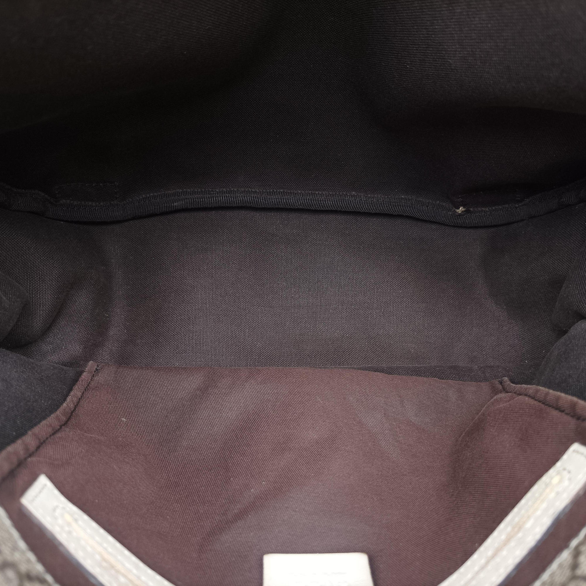 Pre-owned Gucci GG Plus Messenger Brown×White PVC coated canvas 201732 shoulderbag | stylenewstar