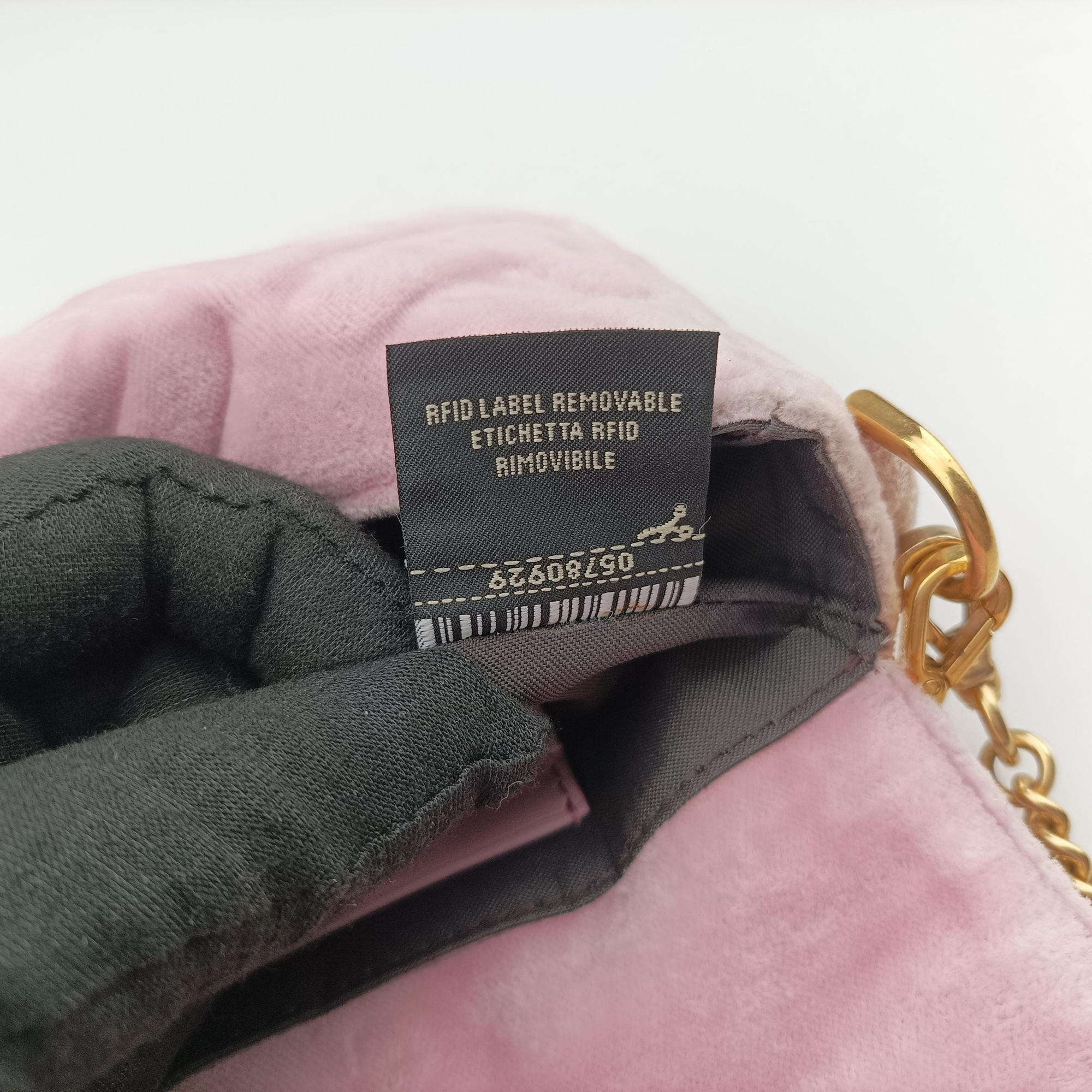 Vintage Fendi BAGUETTE Pink velour 8BS017 shoulderbag | stylenewstar