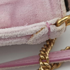 Vintage Fendi BAGUETTE Pink velour 8BS017 shoulderbag | stylenewstar