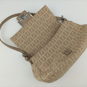 Pre-owned Fendi Baguette Beige Jacquard 8BR180 shoulderbag | stylenewstar