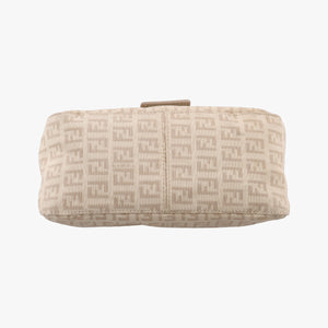 Pre-owned Fendi Baguette Beige Jacquard 8BR180 shoulderbag | stylenewstar