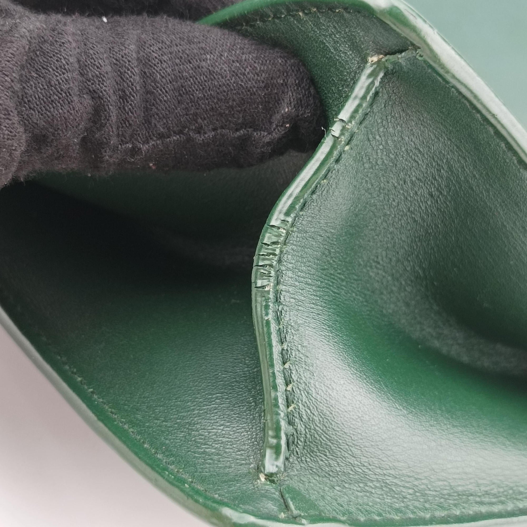 Pre-owned Yves Saint Laurent BETTY Green Leather 314515 shoulderbag | stylenewstar
