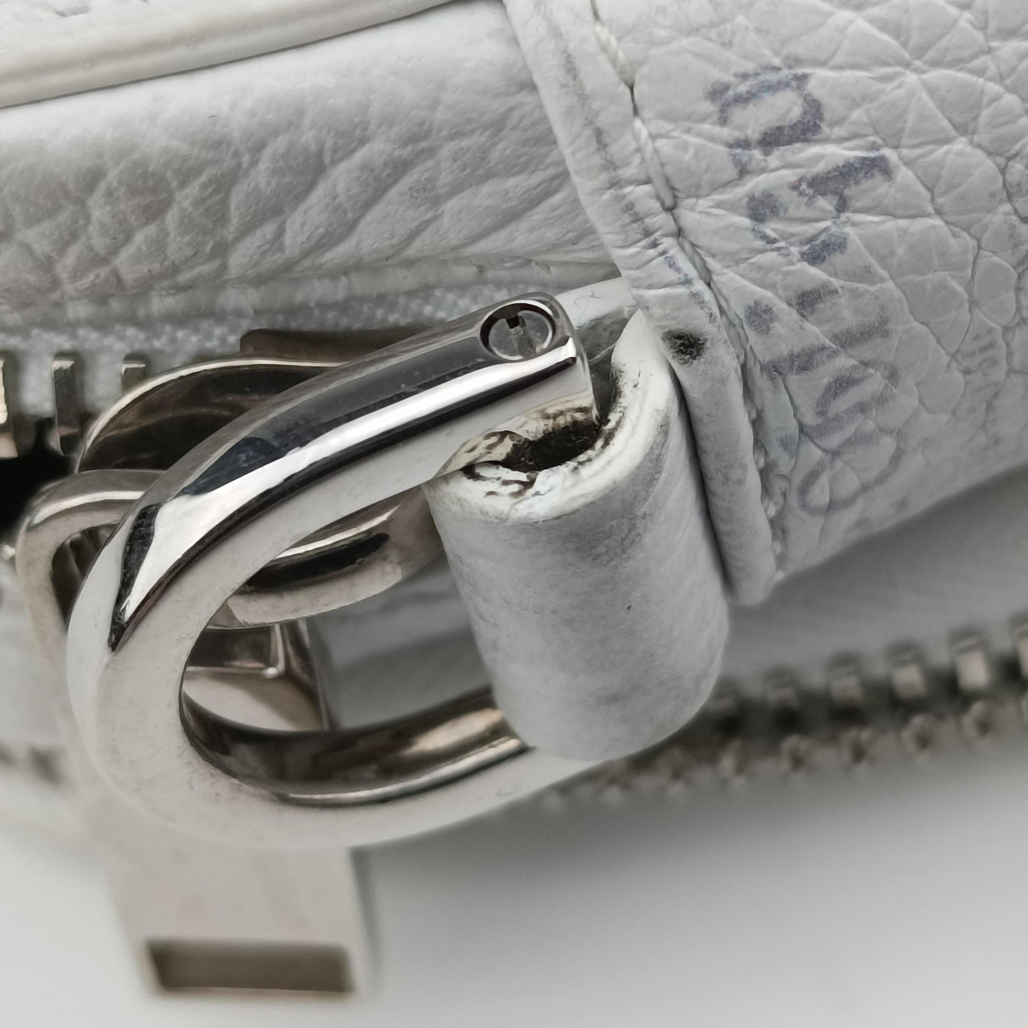 Secondhand Christian Dior Daniel Arsham collaboration Newspaper Print White Leather  shoulderbag | stylenewstar