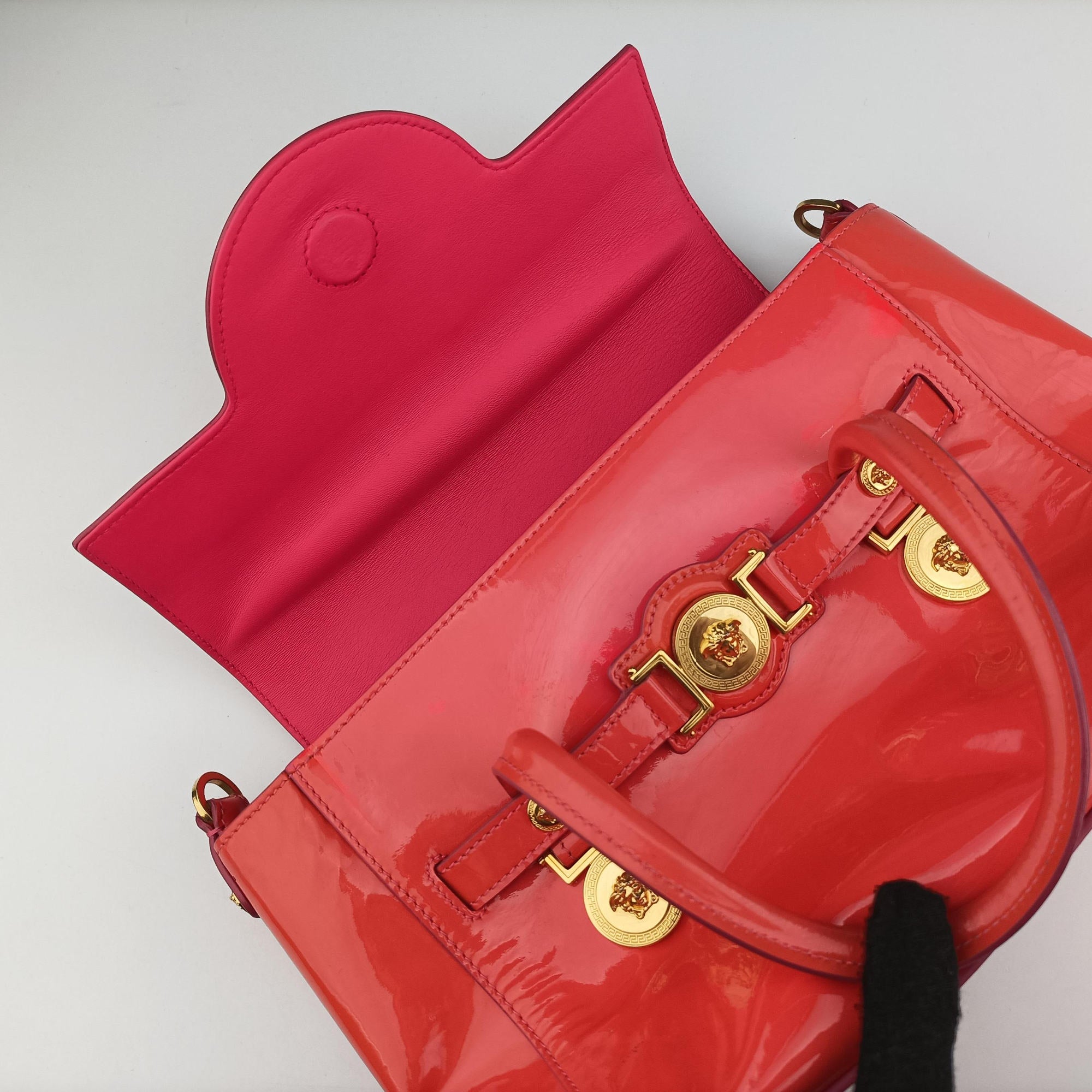 Pre-owned VERSACE SIGNATURE La Medusa Orange Enamel  shoulderbag | stylenewstar